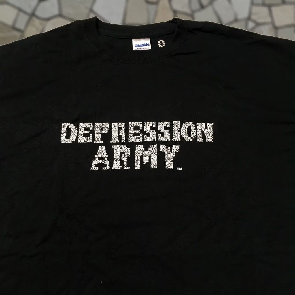 Gildan Gildan DEPRESSION ARMY COMBAT Shirt Mens 2XL Black Short Sleeve Crew Neck T-Shirt Graphic Print Vintage No Size US XXL / EU 58 / 5 - 1 Thumbnail