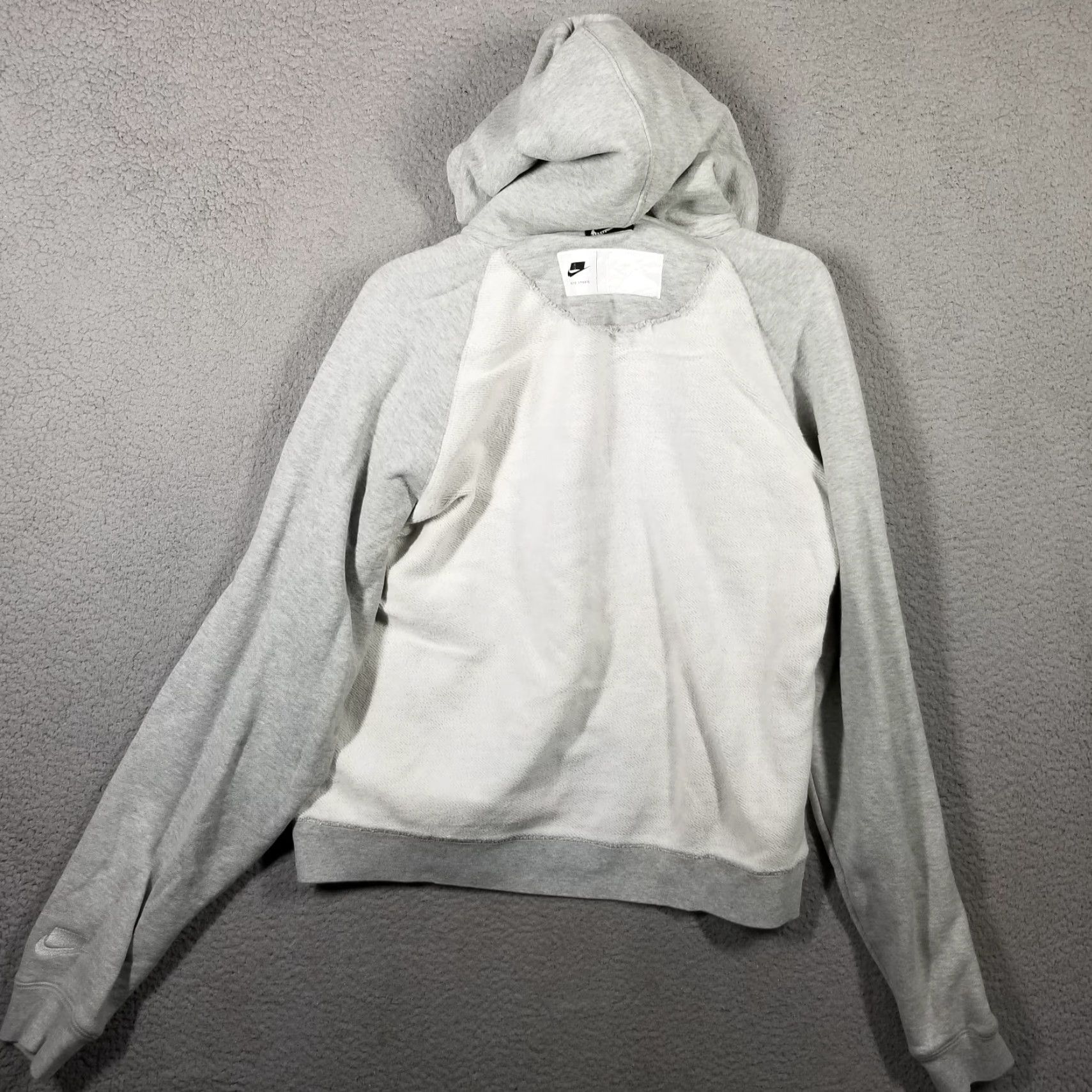 Nike Nike Hoodie Mens M Gray Nike Sportswear Pullover Hooded Sweatshirt - 90s? (No, skip decade) Size US M / EU 48-50 / 2 - 2 Thumbnail