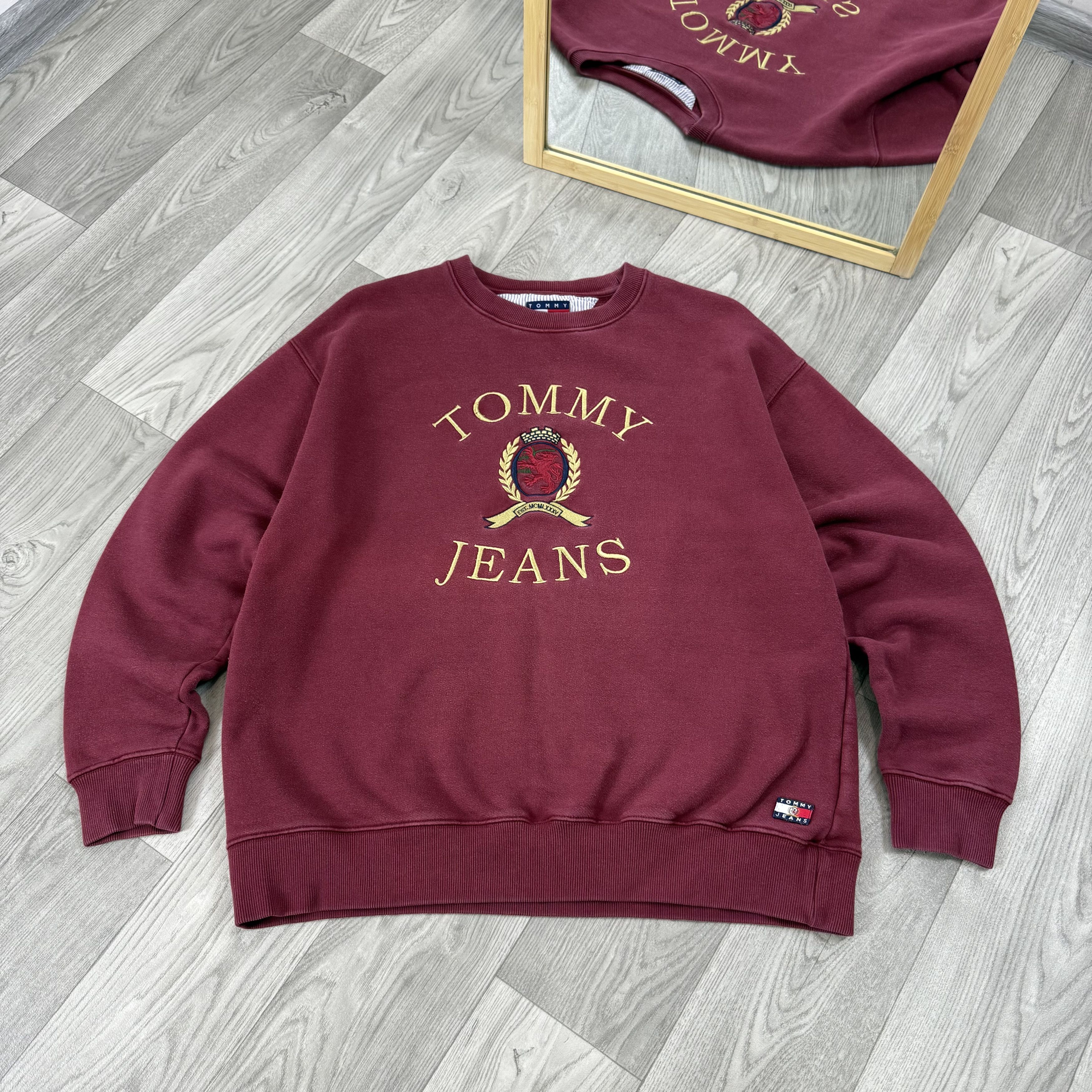 Tommy Jeans Tommy Jeans 90s Embroidered Crewneck Sweatshirt Size US XL / EU 56 / 4 - 7 Thumbnail