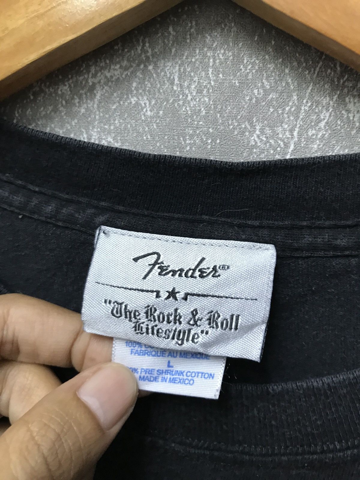 Fender Vintage Fender Guitar Music Tee Size US L / EU 52-54 / 3 - 4 Thumbnail