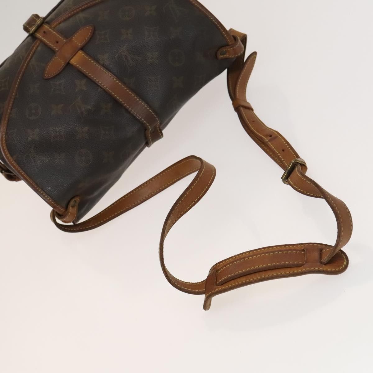 Louis Vuitton LOUIS VUITTON Monogram Saumur 30 Shoulder Bag M42256 Size ONE SIZE - 7 Thumbnail
