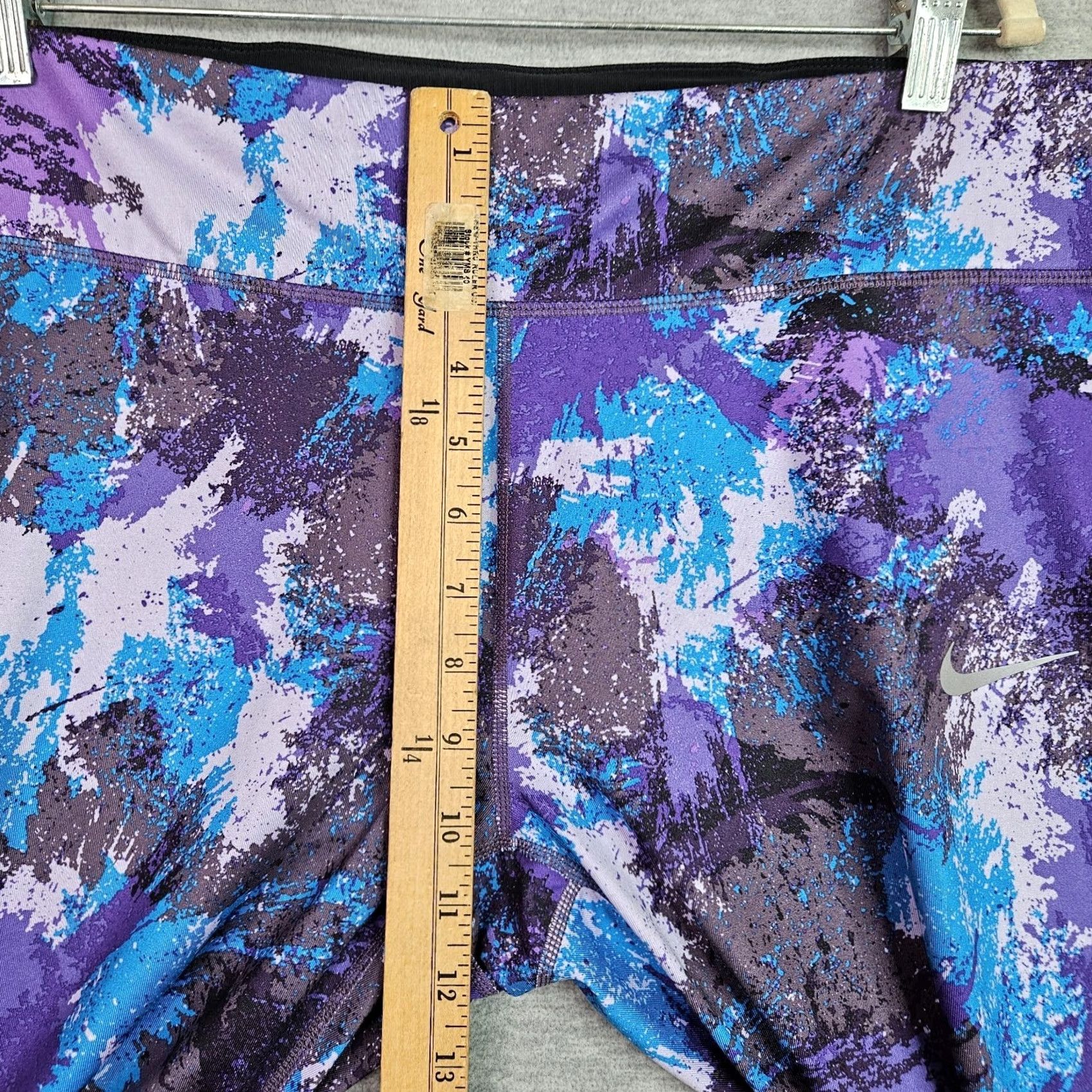 Nike Nike Dri-FIT Women's Plus Size 2X Cropped Leggings Purple Blue Patterned Gym Leggings Size 40" / US 18 - 5 Thumbnail