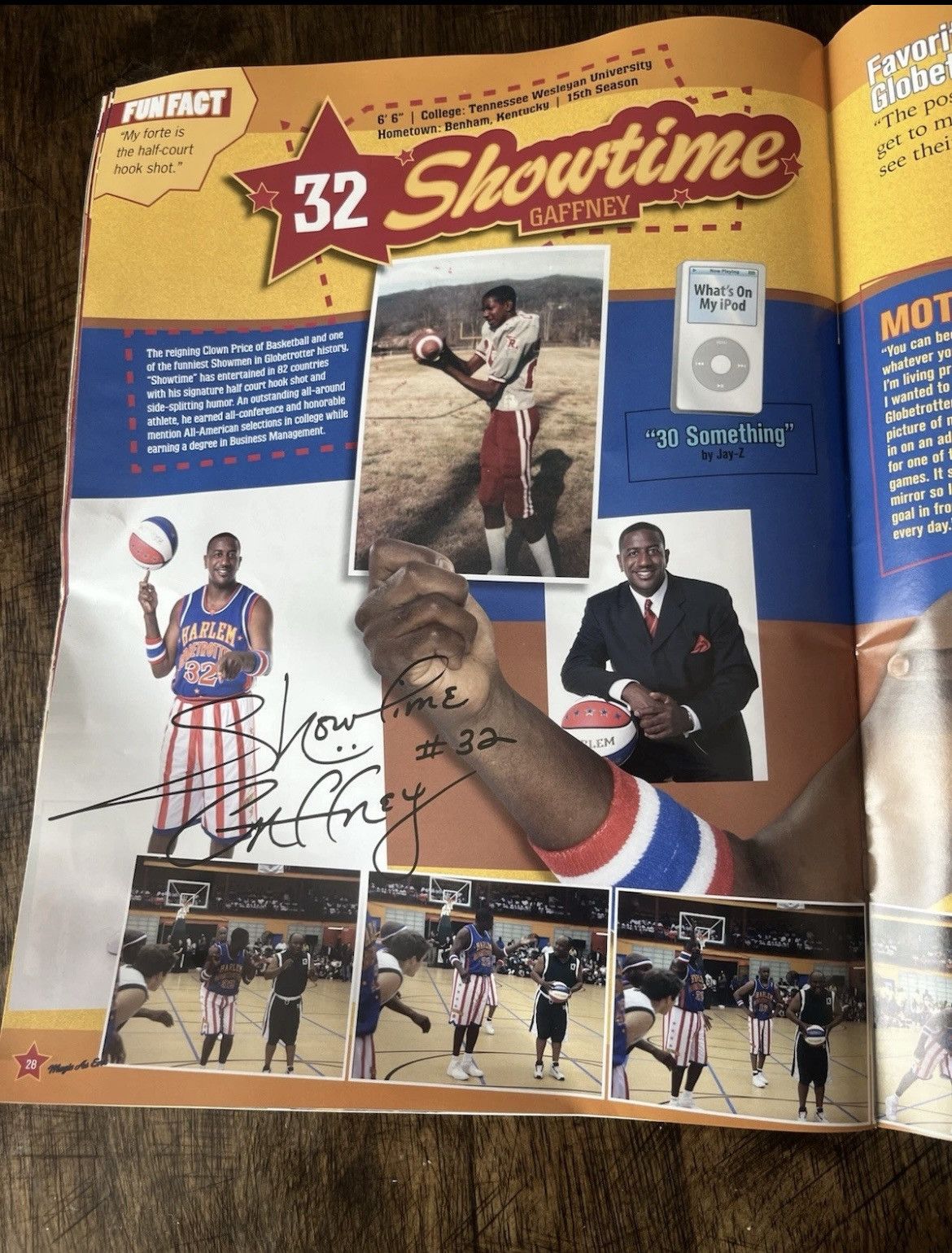 Harlem Globetrotters RARE Harlem Globetrotters SIGNED Flight Time Gaffney +15 Size ONE SIZE - 9 Thumbnail