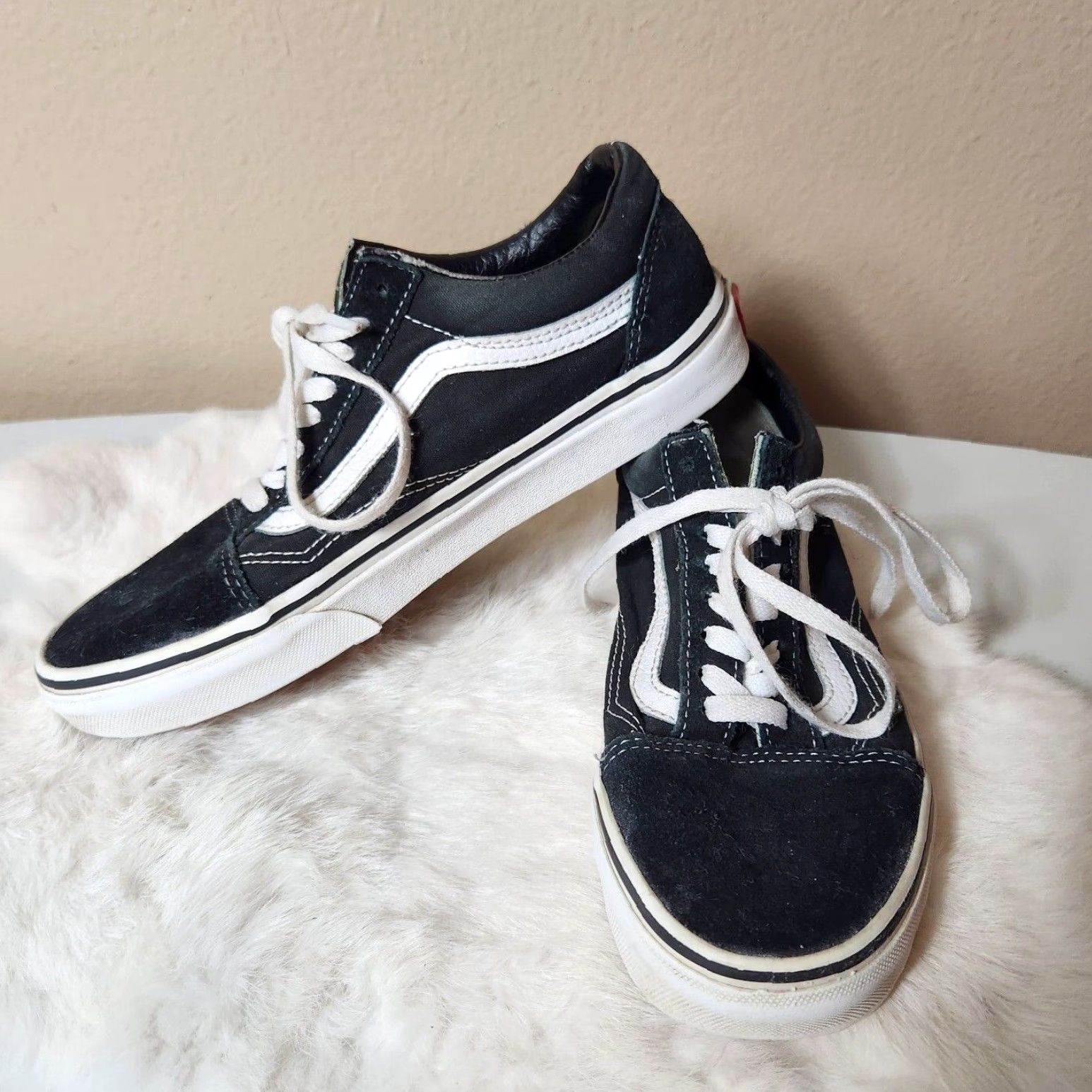 Vans VANS Old Skool Black Low Top Sneakers Womens 8 Mens 6.5 Unisex Adults Casual Skateboarding Suede/Canvas Size M / US 6-8 / IT 42-44 - 3 Thumbnail