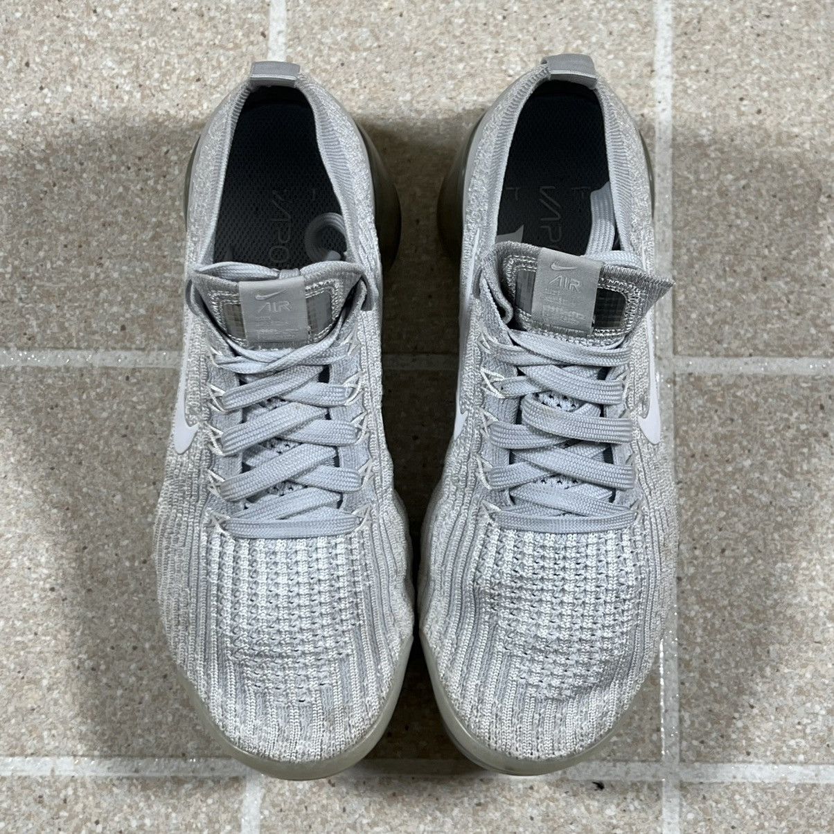 Nike Nike Air VaporMax Flyknit 3 Pure Platinum Athletic Shoes m Size US 7 / IT 37 - 2 Thumbnail