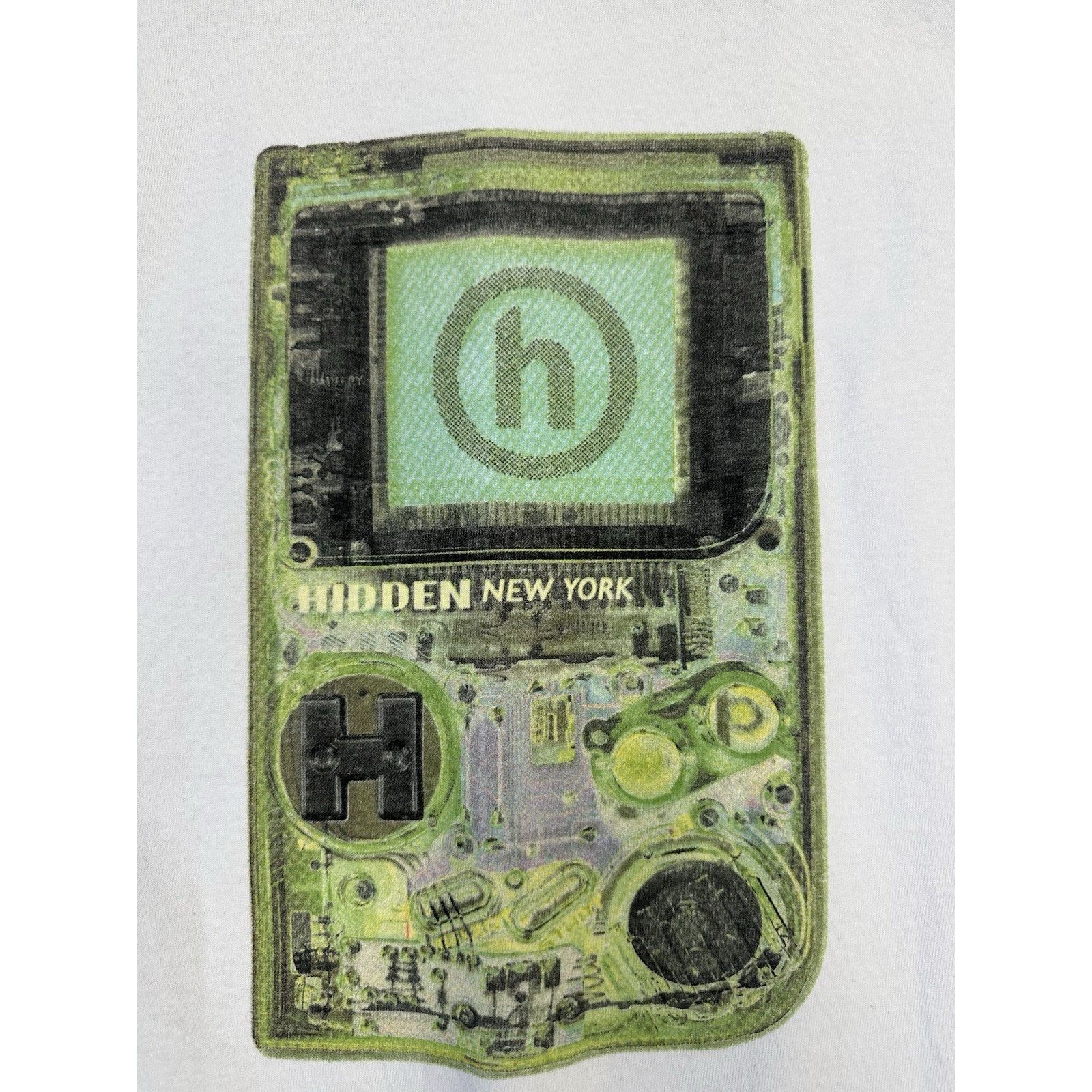 HIDDEN Size Large - Hidden NY Gameboy White T-Shirt Size US L / EU 52-54 / 3 - 4 Thumbnail