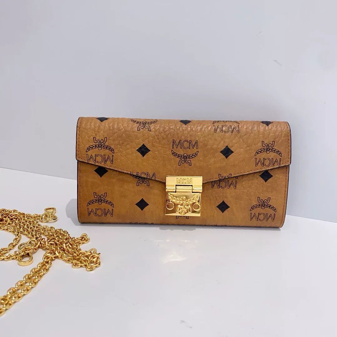MCM Pre-loved Bag Very good condition Size ONE SIZE - 1 Thumbnail