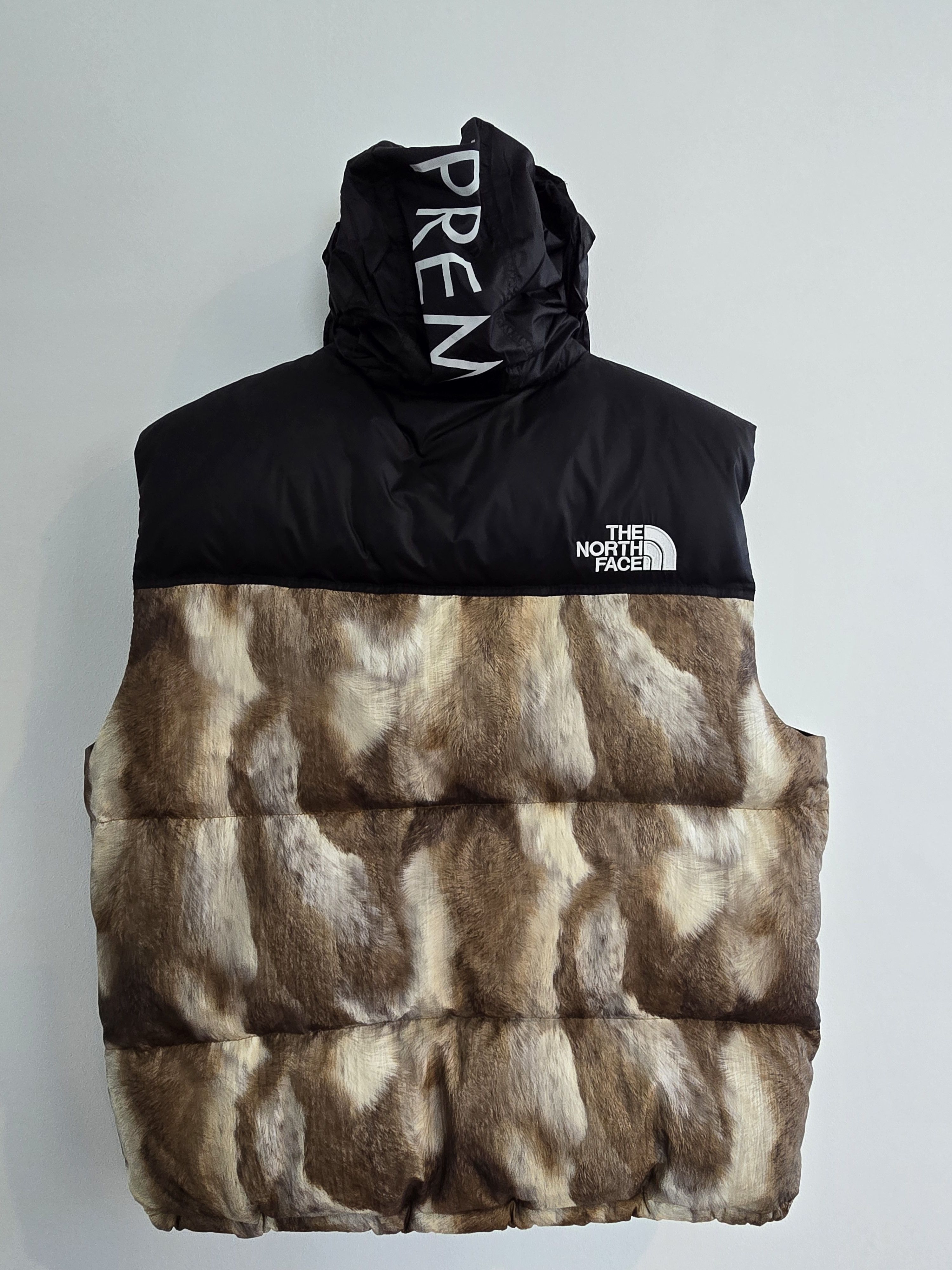 Supreme × The North Face SUPREME x THE NORTH FACE Fur Print Nuptse Vest Sz L FW13 Size US L / EU 52-54 / 3 - 3 Thumbnail