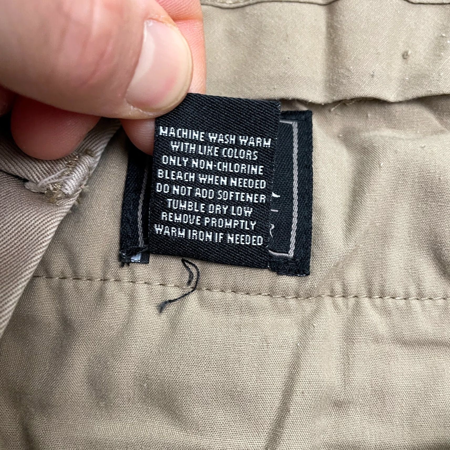 Jos. A. Bank Jos. A. Bank Pants Mens 35Wx32L Brown Tailored Fit Khakis Straight Leg Size US 35 - 7 Thumbnail