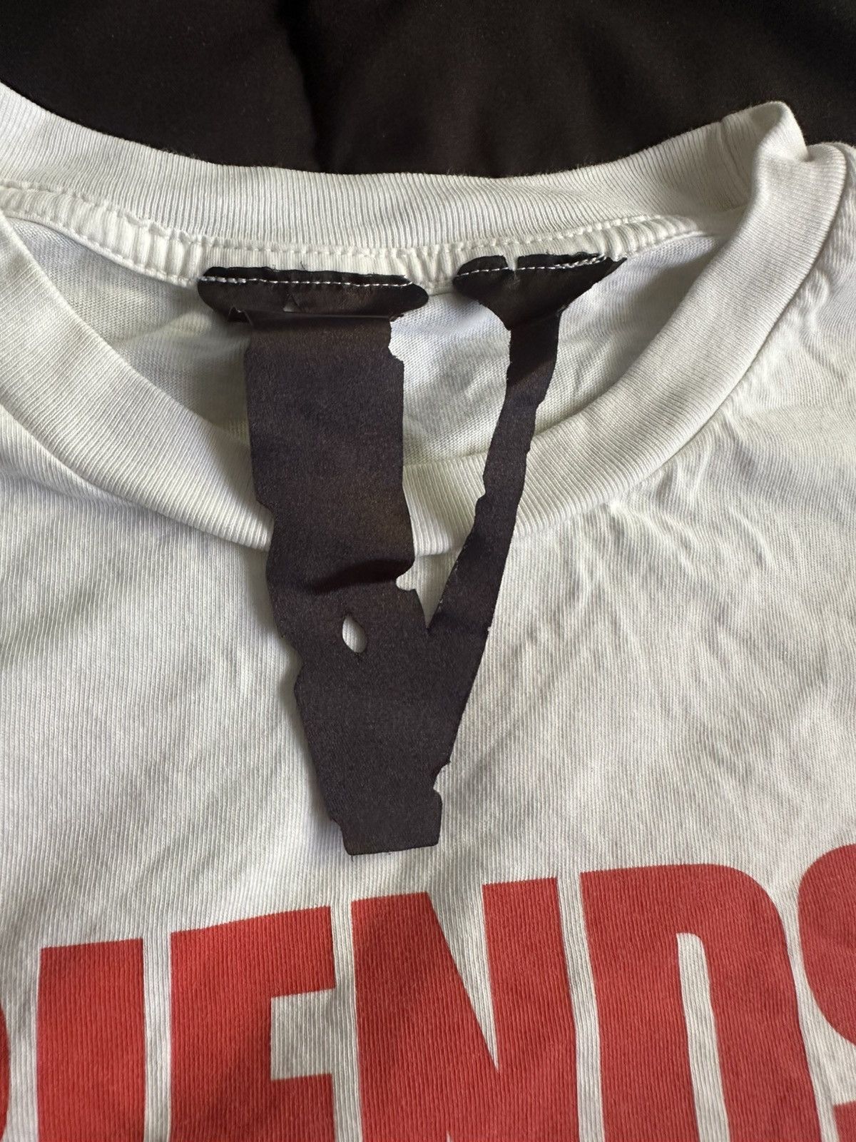 Vlone Angel friends tee Size US L / EU 52-54 / 3 - 3 Thumbnail