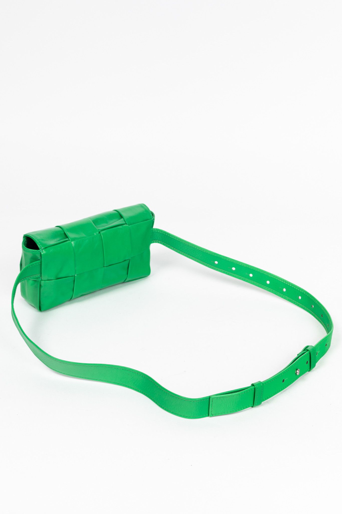 Bottega Veneta Bottega Veneta Cassette Mini Green Intreccio-Woven Belt Bag Size ONE SIZE - 6 Thumbnail