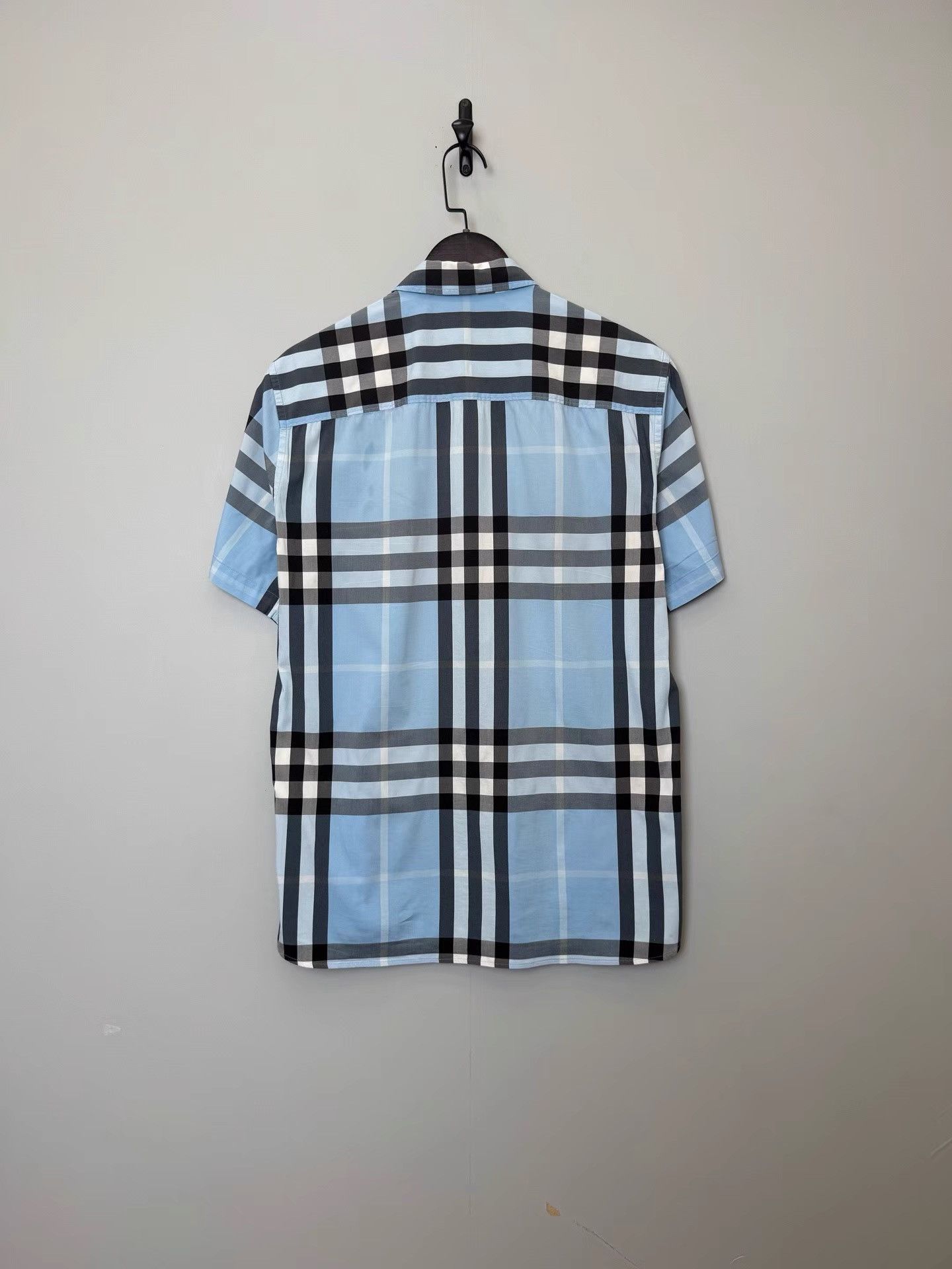 Burberry Burberry Light Blue Classic Check Short Sleeve Shirt K36 Size US M / EU 48-50 / 2 - 2 Thumbnail