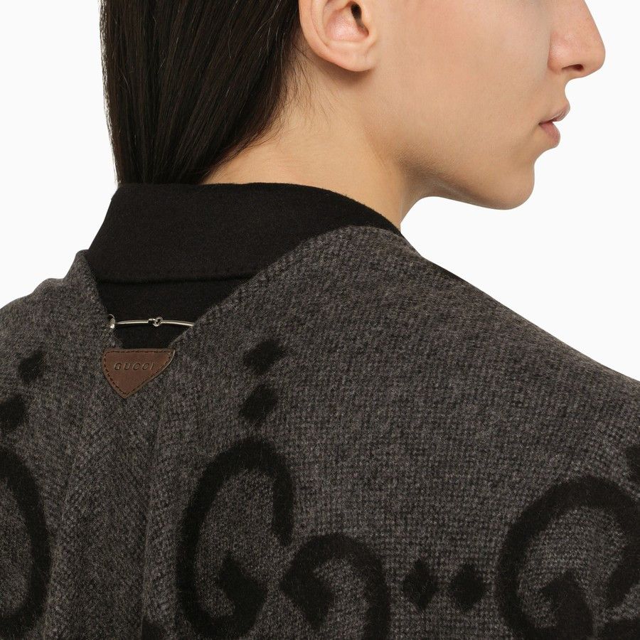 Gucci o1d2blof0824 Size: OS / Reversible Jumbo Cashmere Cape Size ONE SIZE - 4 Thumbnail