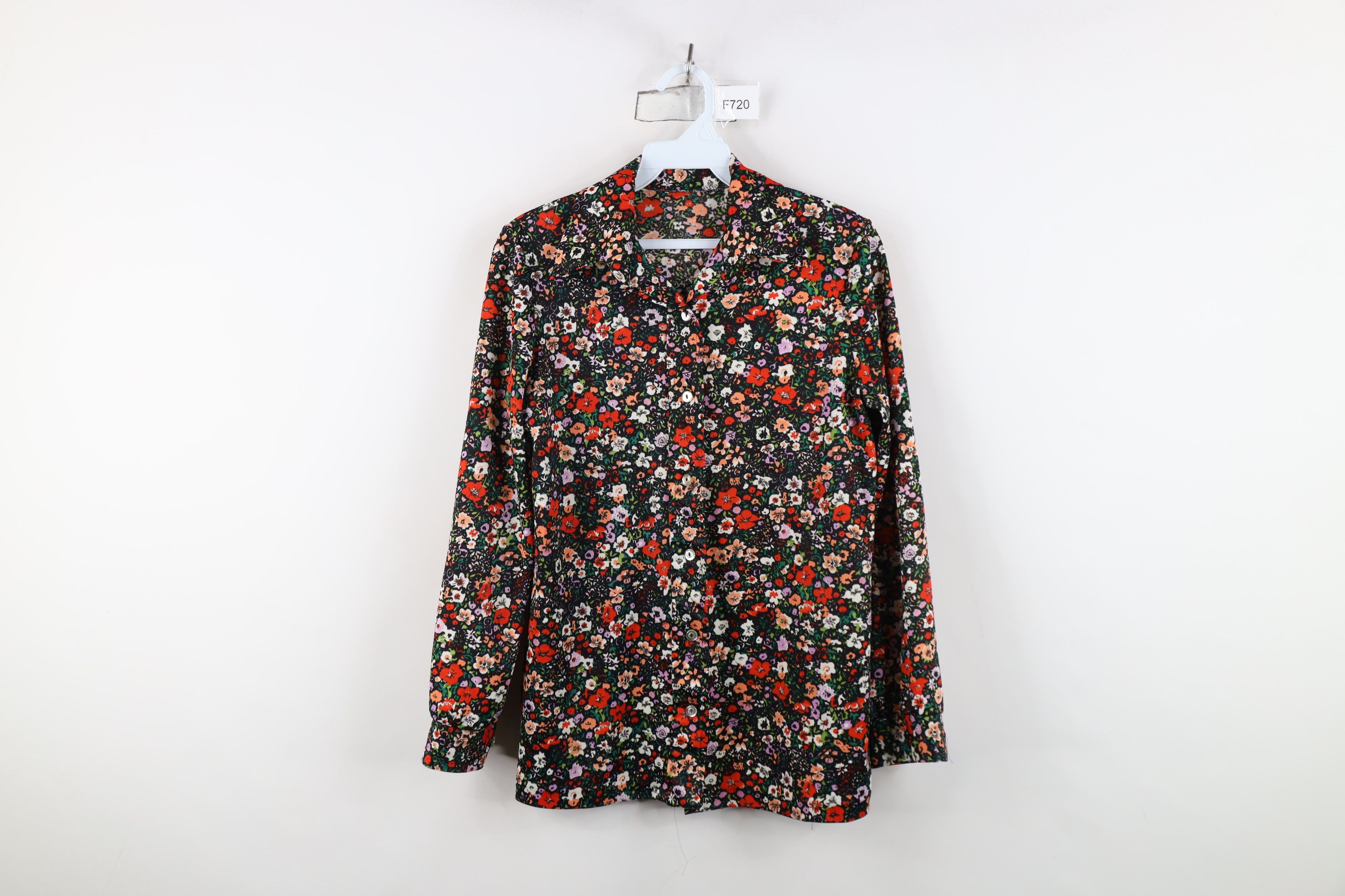 Vintage Vintage 60s 70s Streetwear Floral Knit Collared Button Shirt Size M / US 6-8 / IT 42-44 - 1 Thumbnail