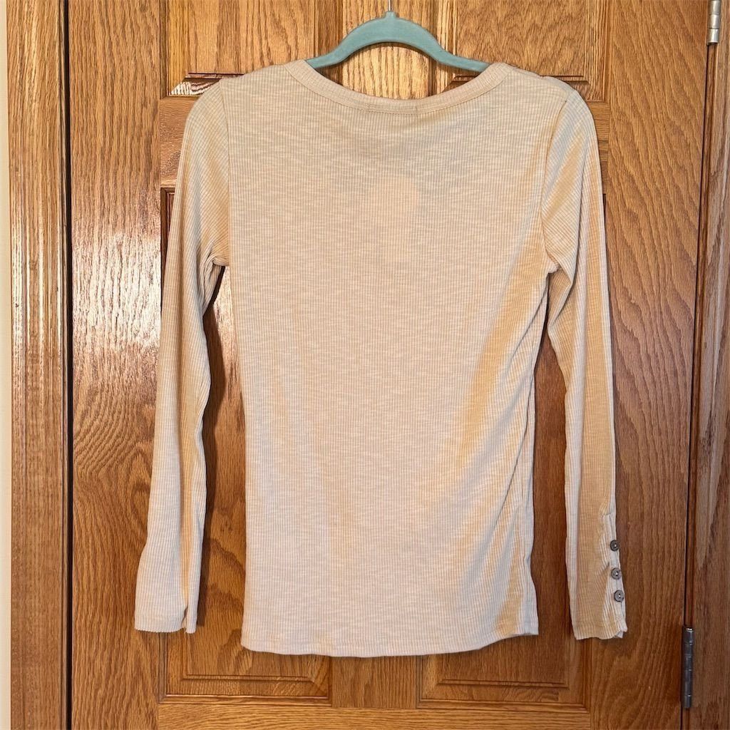 Other NWT Kissfix Women's Beige Long Sleeve Henley Top Size M Size M / US 6-8 / IT 42-44 - 2 Thumbnail