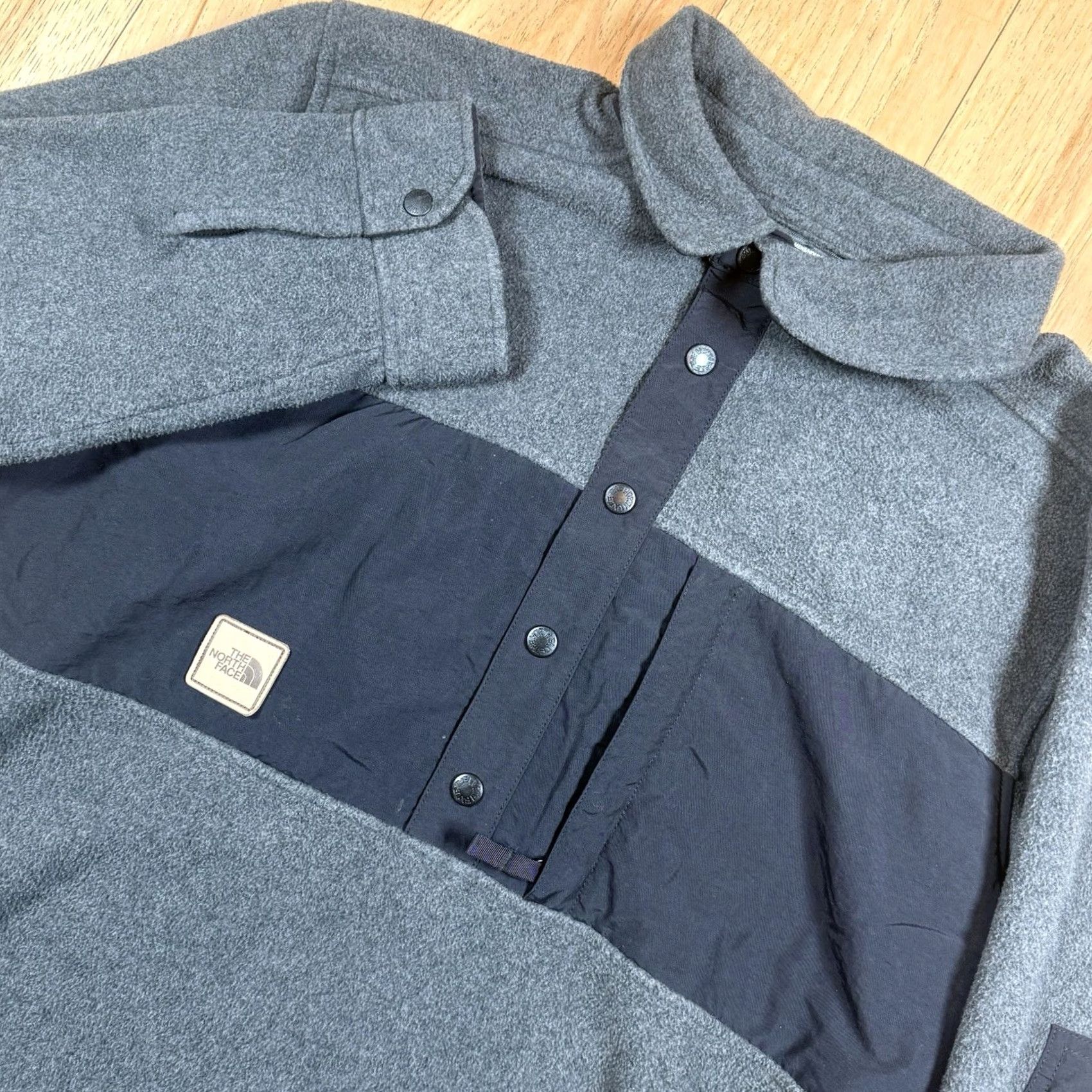 The North Face The North Face Mens L Davenport Fleece Jacket Gray 1/2 Button Snap Neck Dark 1/2 Button Closure Jacket Mens Large Gray Fleece Jacket Size US L / EU 52-54 / 3 - 5 Thumbnail