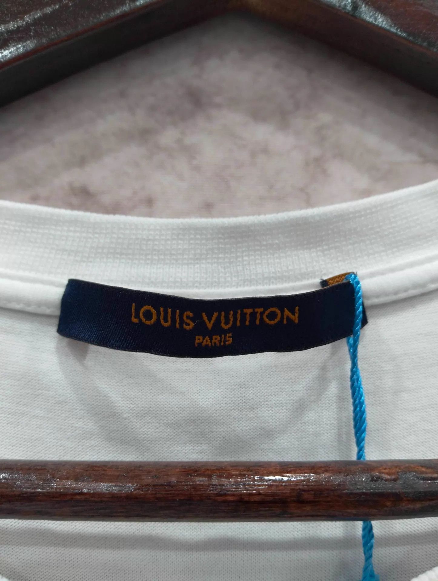Louis Vuitton LV White Chest Logo Short Sleeve Tee M 95new Size US M / EU 48-50 / 2 - 4 Thumbnail