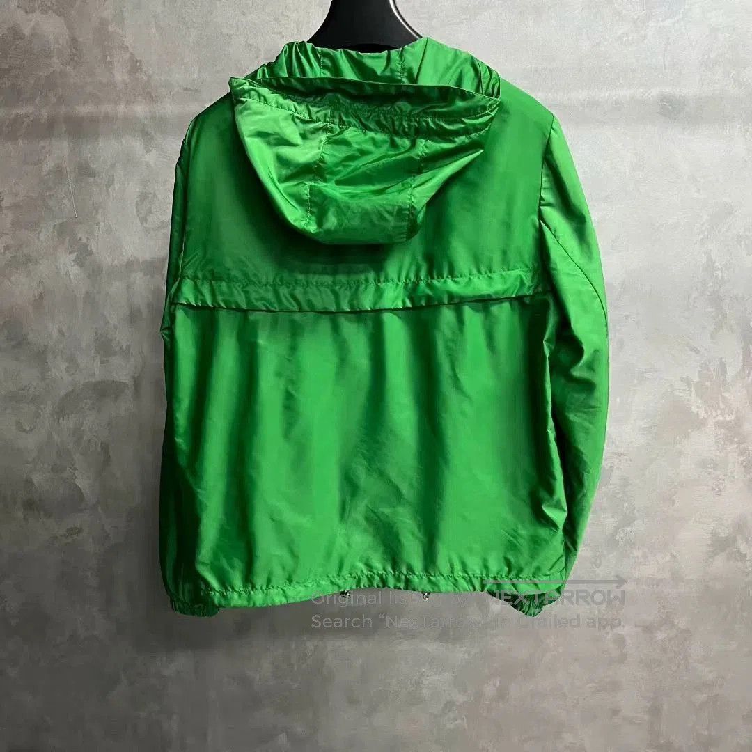 Prada prada green logo print hooded jacket. Size US L / EU 52-54 / 3 - 2 Thumbnail