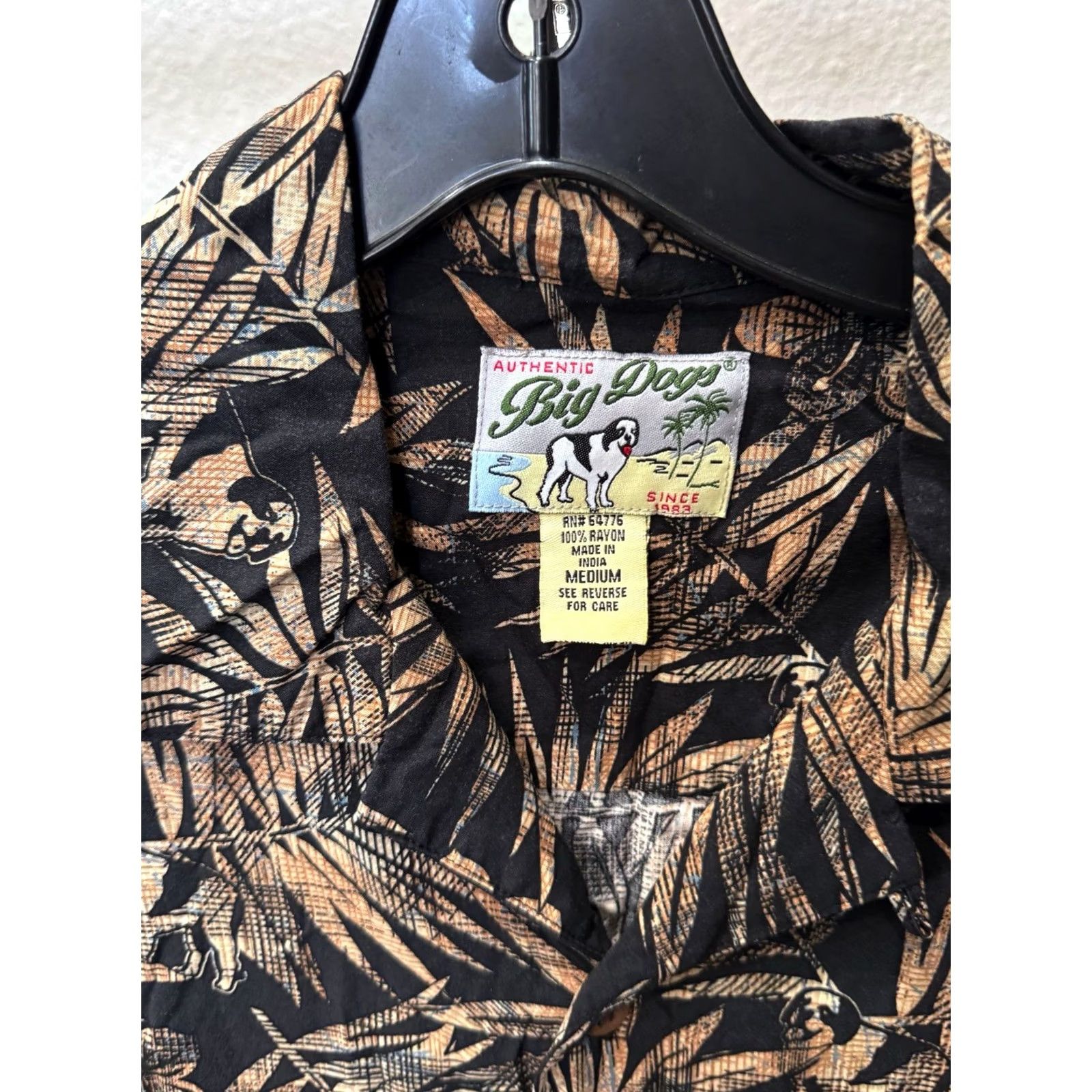 Big Dogs Big Dogs Shirt Short Sleeve Button Up M Rayon Floral Pocket Multicolor Mens Size US M / EU 48-50 / 2 - 5 Thumbnail