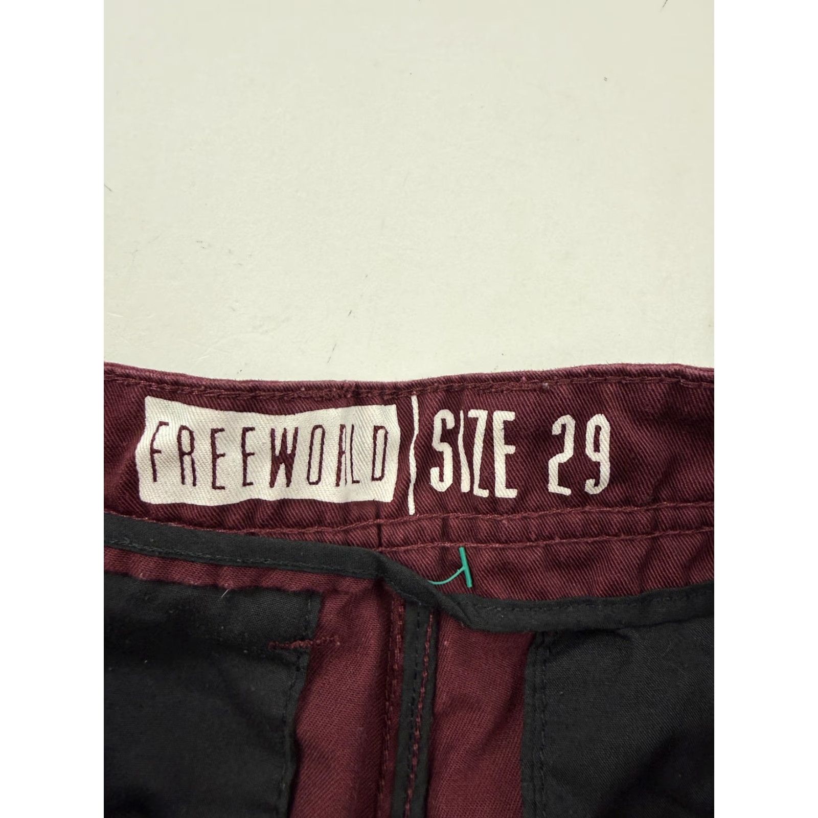 Vintage Free World Shorts Mens 29 Red Chino Flat Front Casual 11 Inseam Pockets Size US 29 - 3 Thumbnail