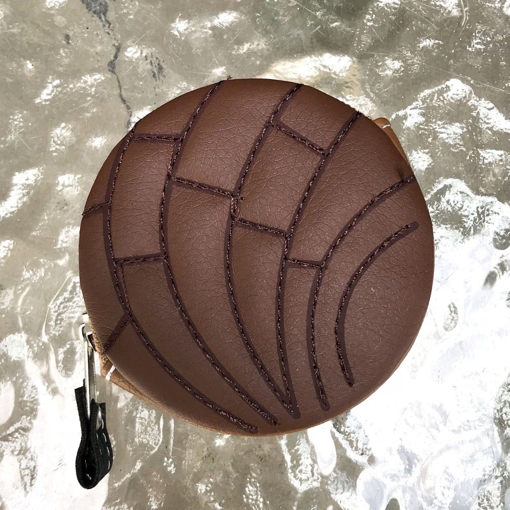 CHOCOOLATE Concha Chocolate Pan Dulce Mexican Sweet Bread Zip Coin Purse Wallet Monedero Brown Faux Leather Zipper Womens Wallet Size ONE SIZE - 2 Thumbnail
