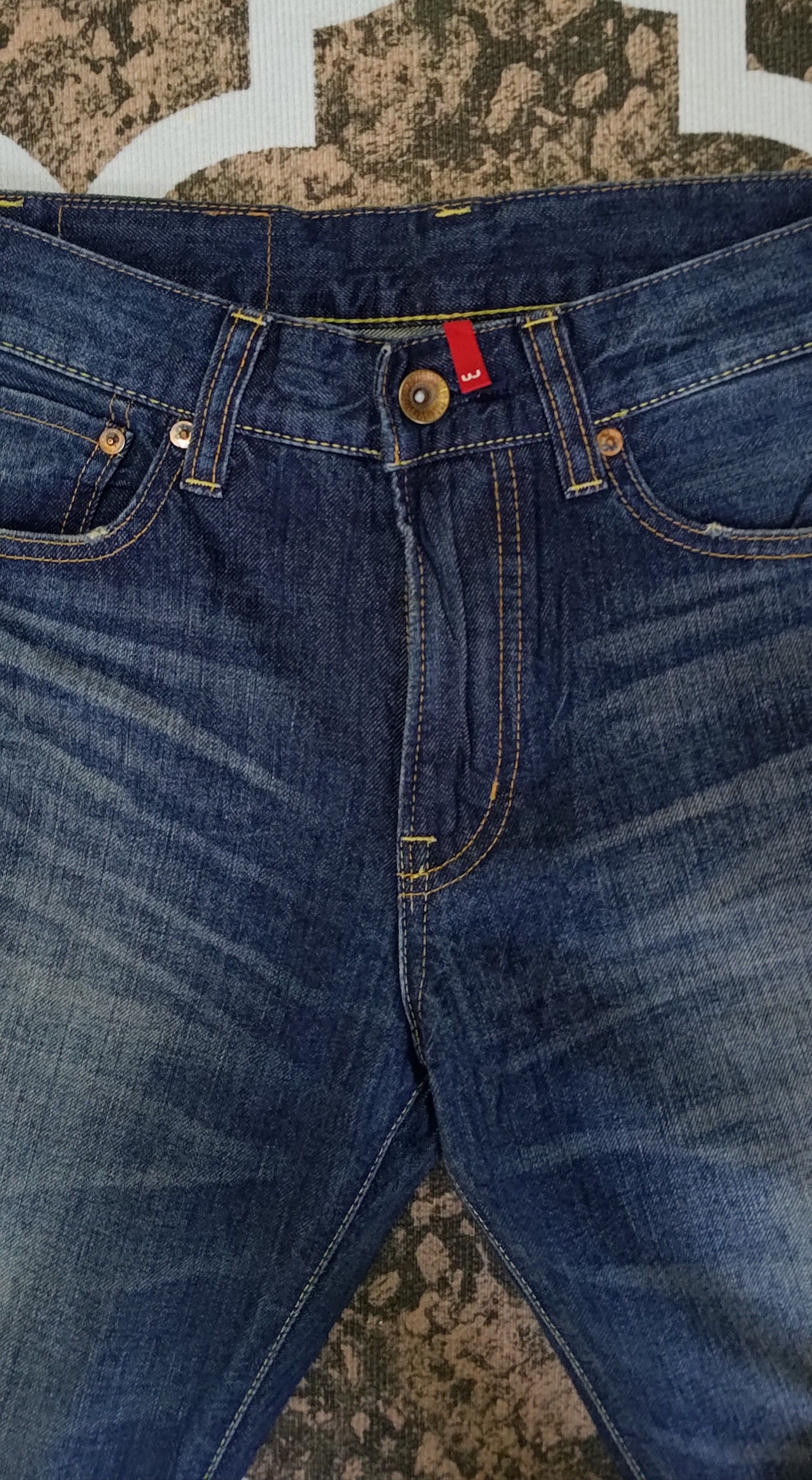Uniqlo Uniqlo Regular Fit Straight Jeans Size US 30 / EU 46 - 7 Thumbnail