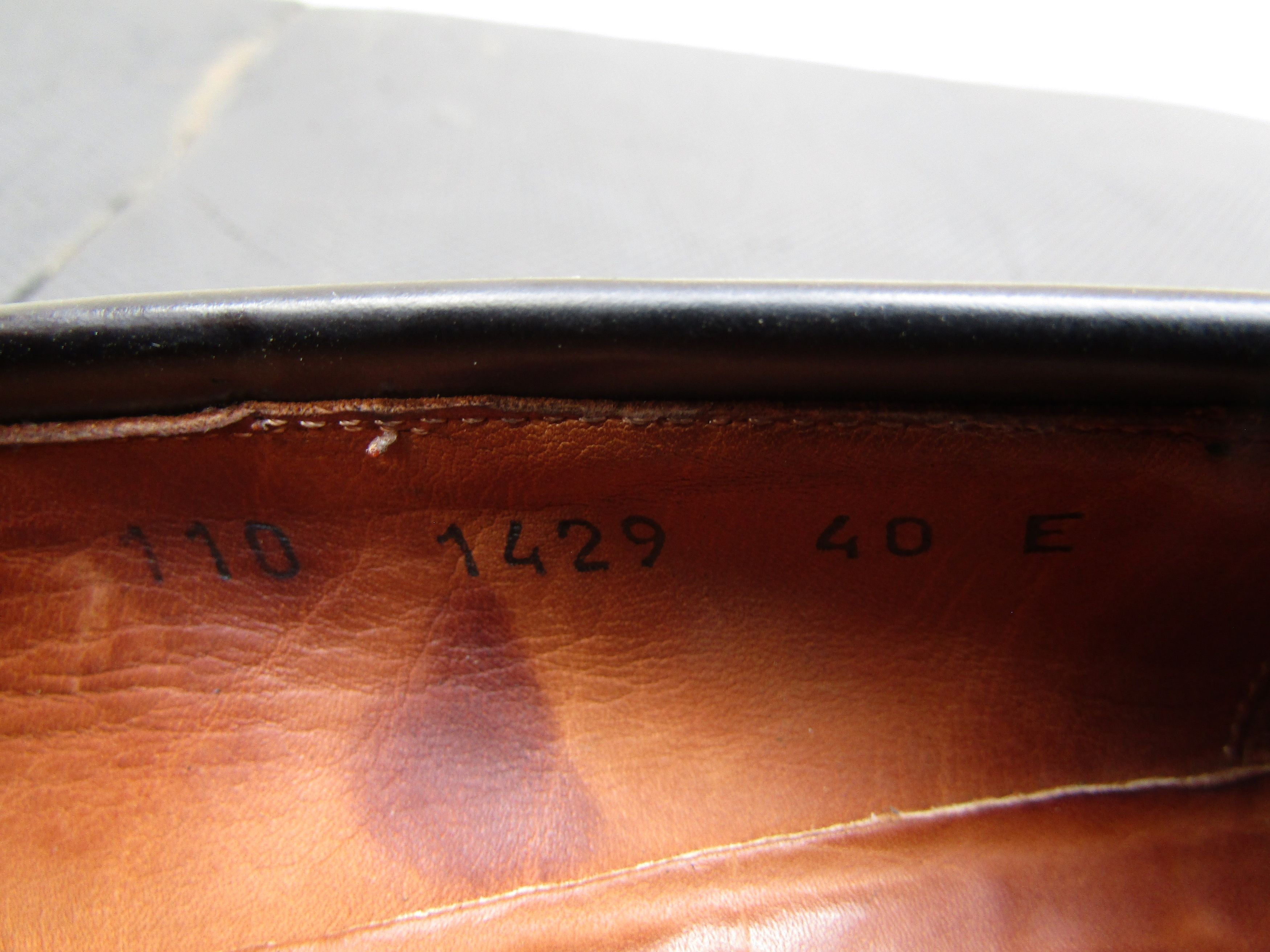 Gucci GUCCI Black Leather Slip On Tom Ford Era Loafers Mens Size US 7 / EU 40 - 9 Thumbnail
