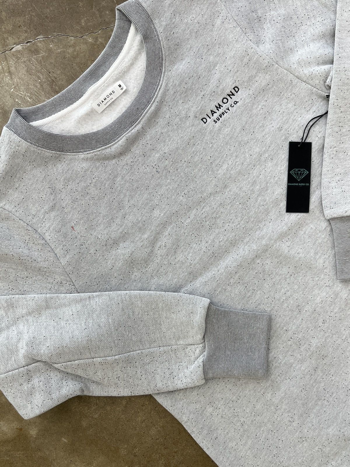 Diamond Supply Co. Diamond Supply Stone Cut Scallop Pullover Salt Medium Size US M / EU 48-50 / 2 - 1 Thumbnail