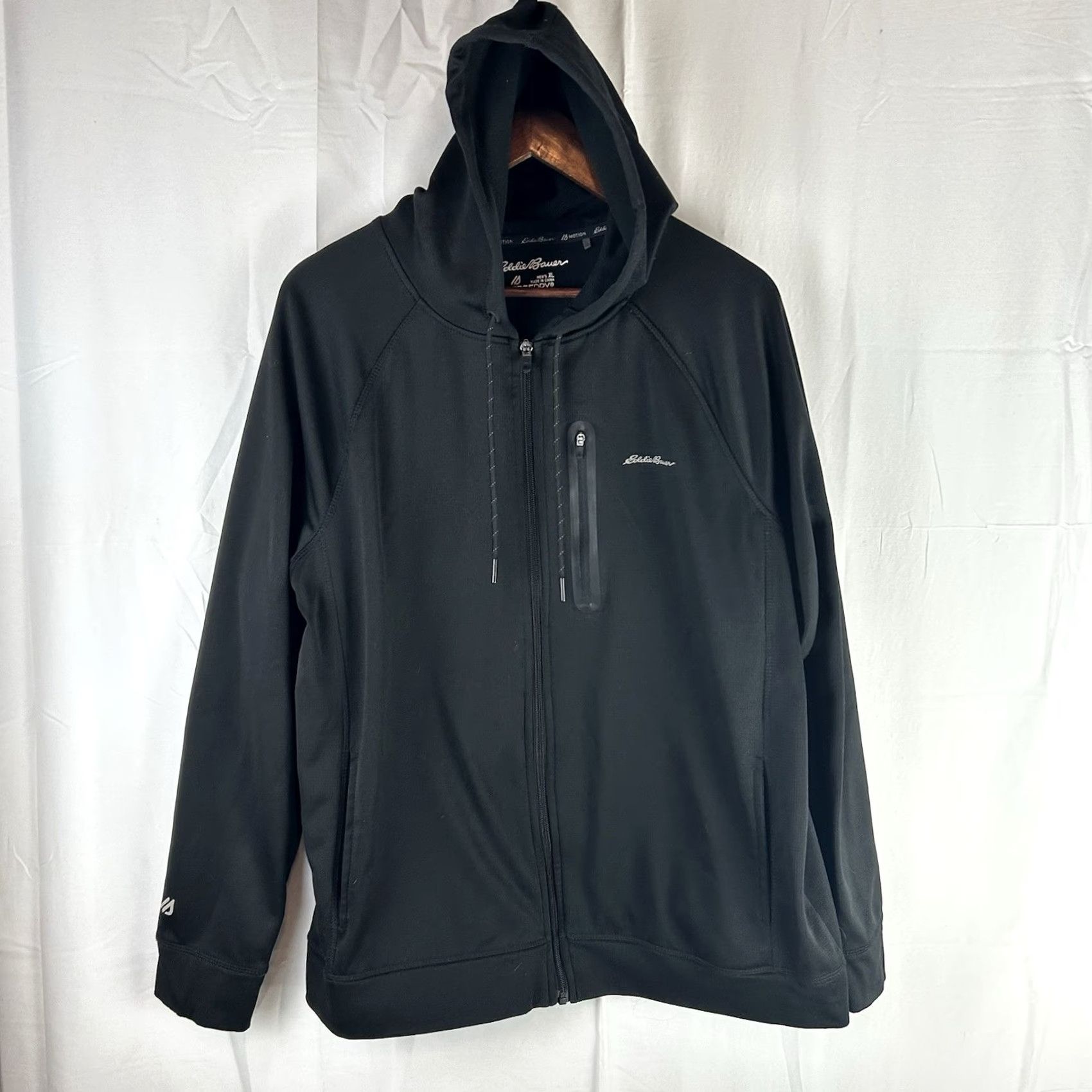 Eddie Bauer Eddie Bauer FREEDRY Men's XL Jacket Full Zip Performance Outerwear Logo Softshell Windbreaker Outerwear Logo Zip Black Mens regular Size US XL / EU 56 / 4 - 2 Thumbnail