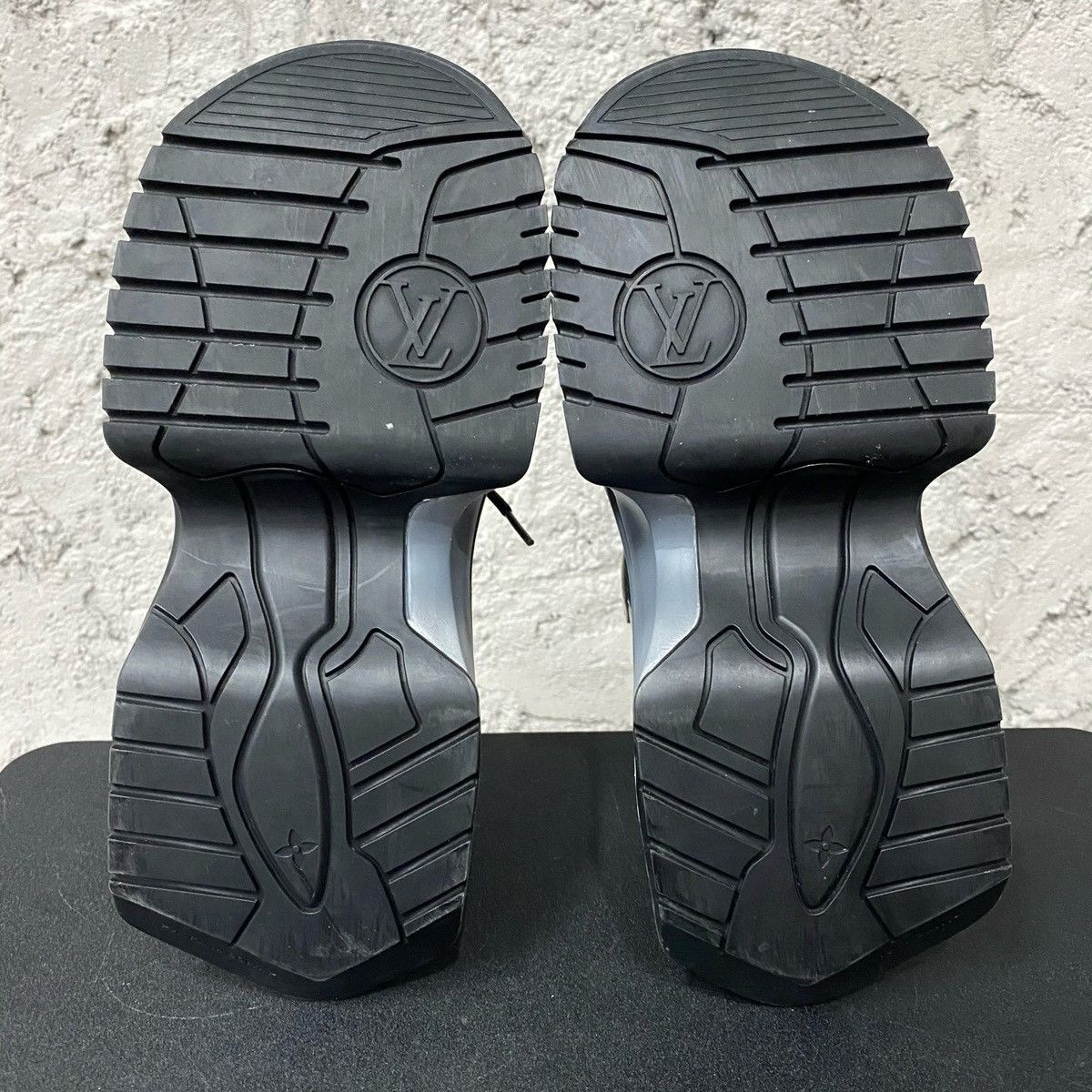 Louis Vuitton Metallic Calfskin Monogram LV Archlight 2.0 Platform Size US 6 / IT 36 - 8 Thumbnail