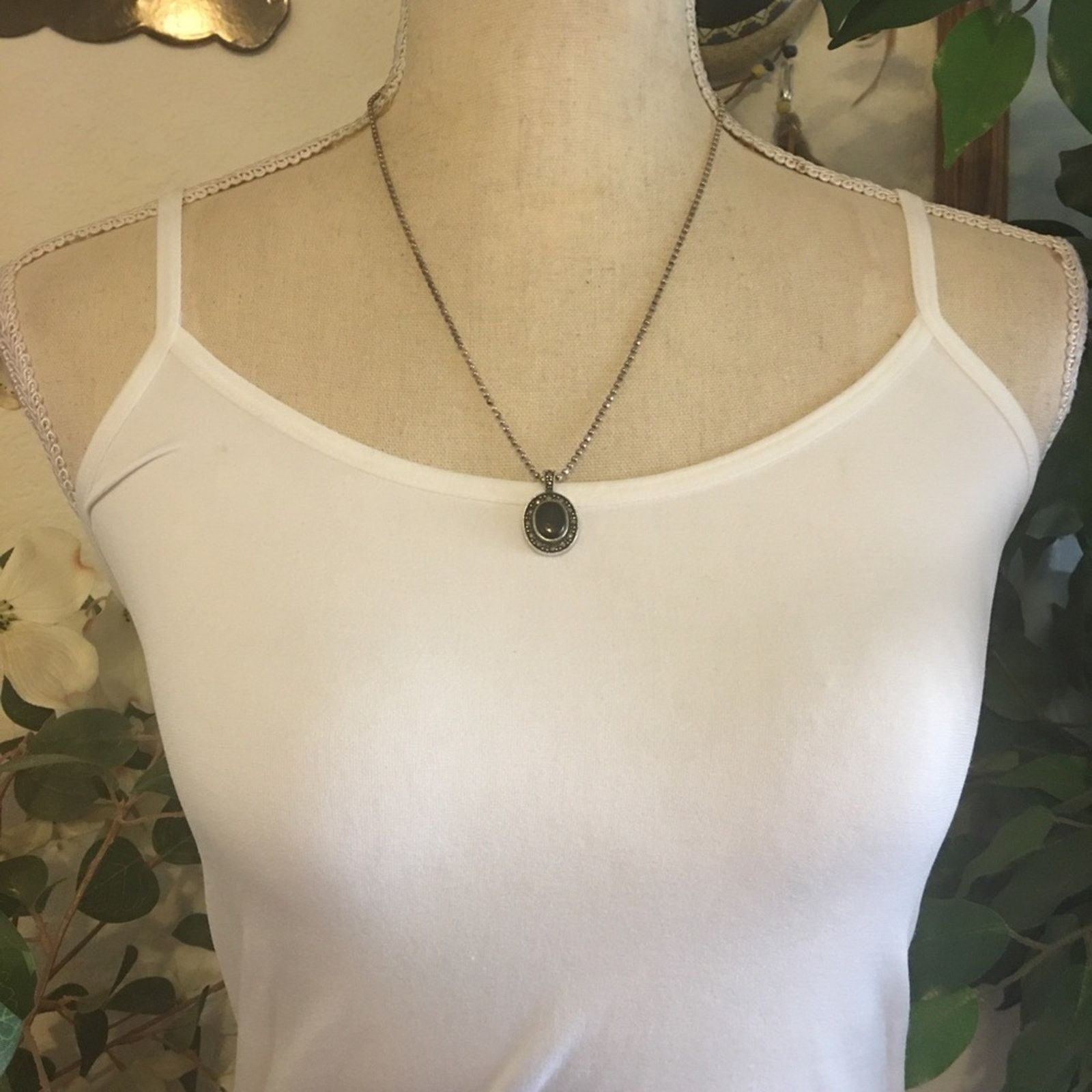 Vintage Vintage 80s black onyx marcasite pendant on chain Size ONE SIZE - 3 Thumbnail