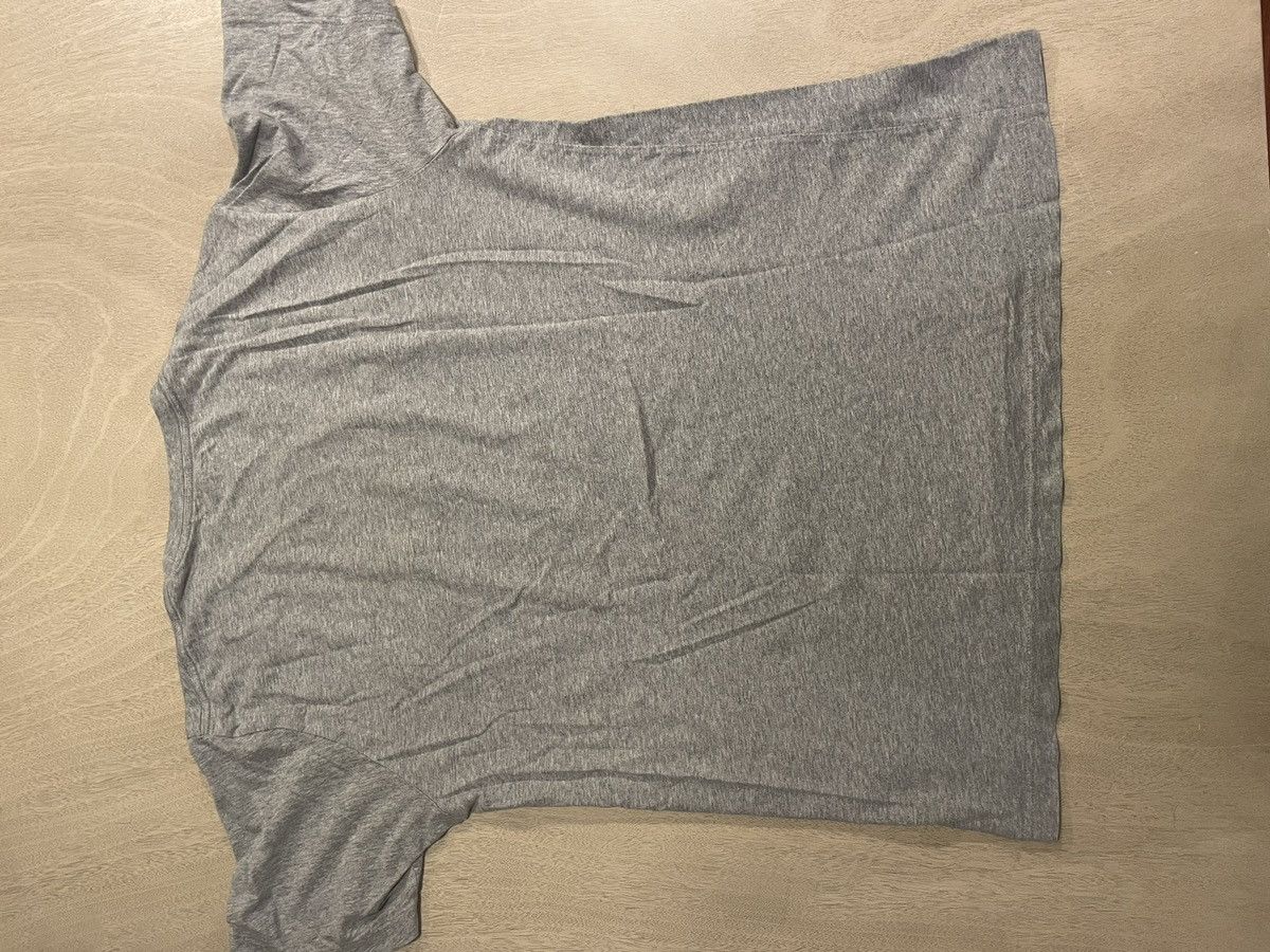 Uniqlo Uniqlo x mario collab tee Size US L / EU 52-54 / 3 - 4 Thumbnail