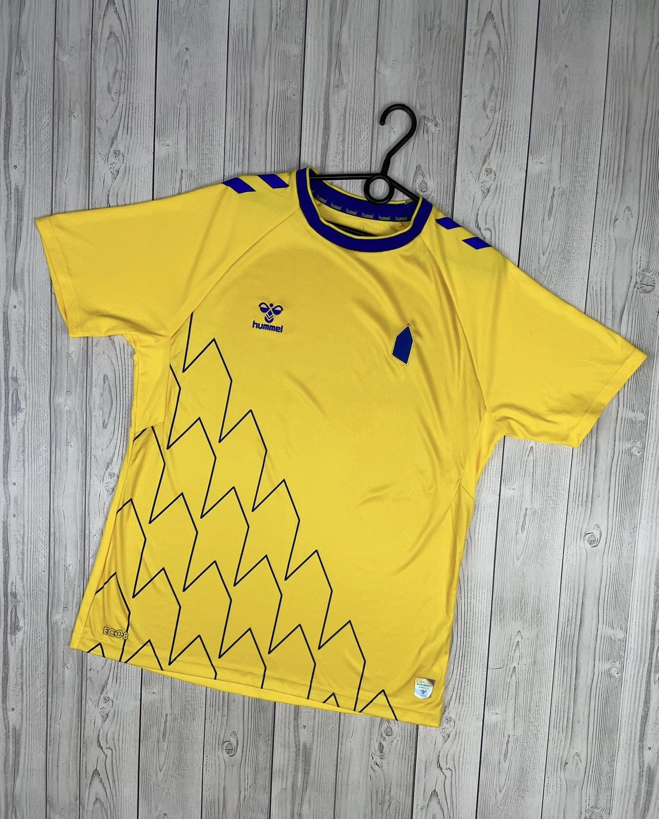 Hummel Everton soccer jersey yellow away size L Size US L / EU 52-54 / 3 - 1 Thumbnail