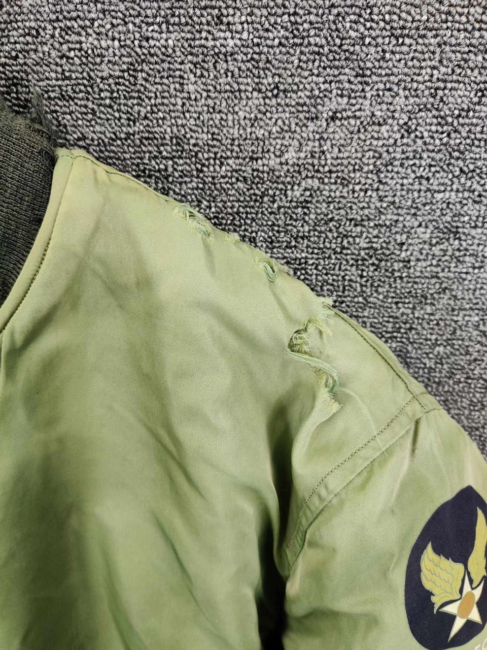 Buzz Rickson's Thrashed Vintage Buzz Rickson Distressed MA-1 Flight Jacket Size US L / EU 52-54 / 3 - 10 Thumbnail