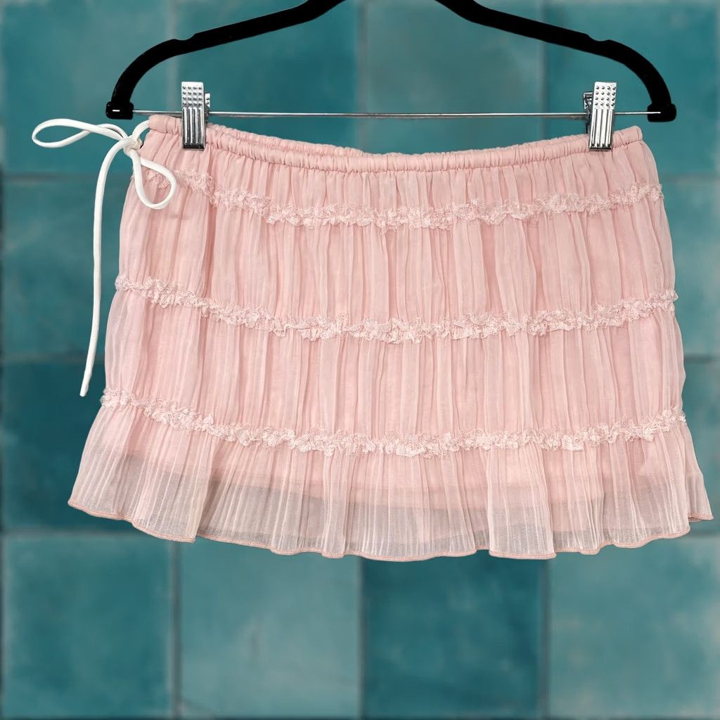 Vintage Edikted Mini Skirt Womens Small Pink Pleated Lace Ruffle Chiffon Fairy Y2K Size 28" / US 6 / IT 42 - 1 Thumbnail