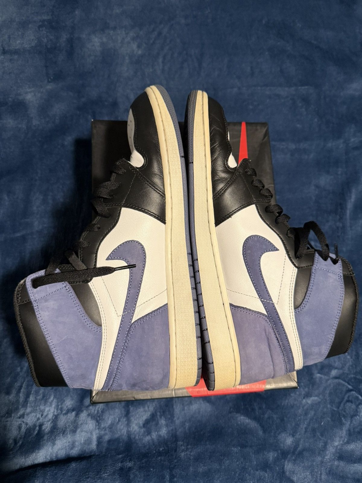 Jordan Brand Jordan 1 High Blue Moon Size US 13 / EU 46 - 3 Thumbnail