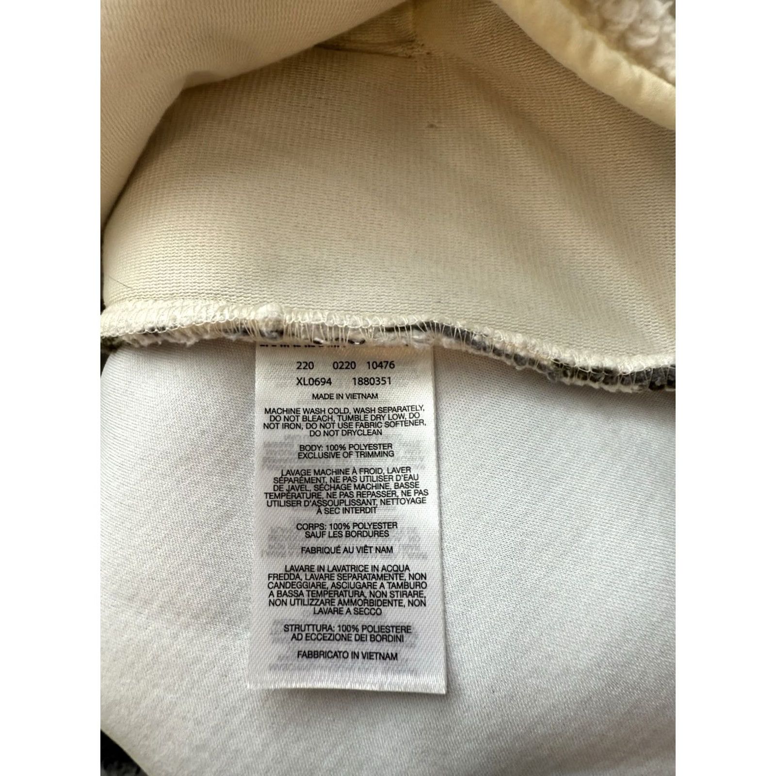 Vintage Columbia Mens L White Fleece Sweater Hiking Outdoor Travel Mountain Jacket Size US L / EU 52-54 / 3 - 5 Thumbnail