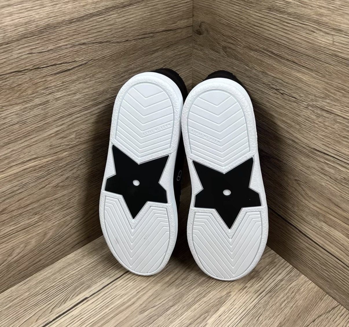 Dior Dior Star Black and White German Trainers J41 Size US 6.5 / IT 36.5 - 5 Thumbnail