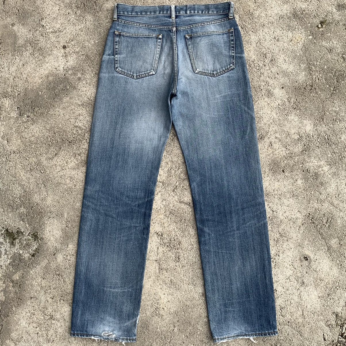 Undercover × Uniqlo Vintage Y2K Faded Lightwash Distressed Jeans W31x32 Size US 31 - 2 Thumbnail