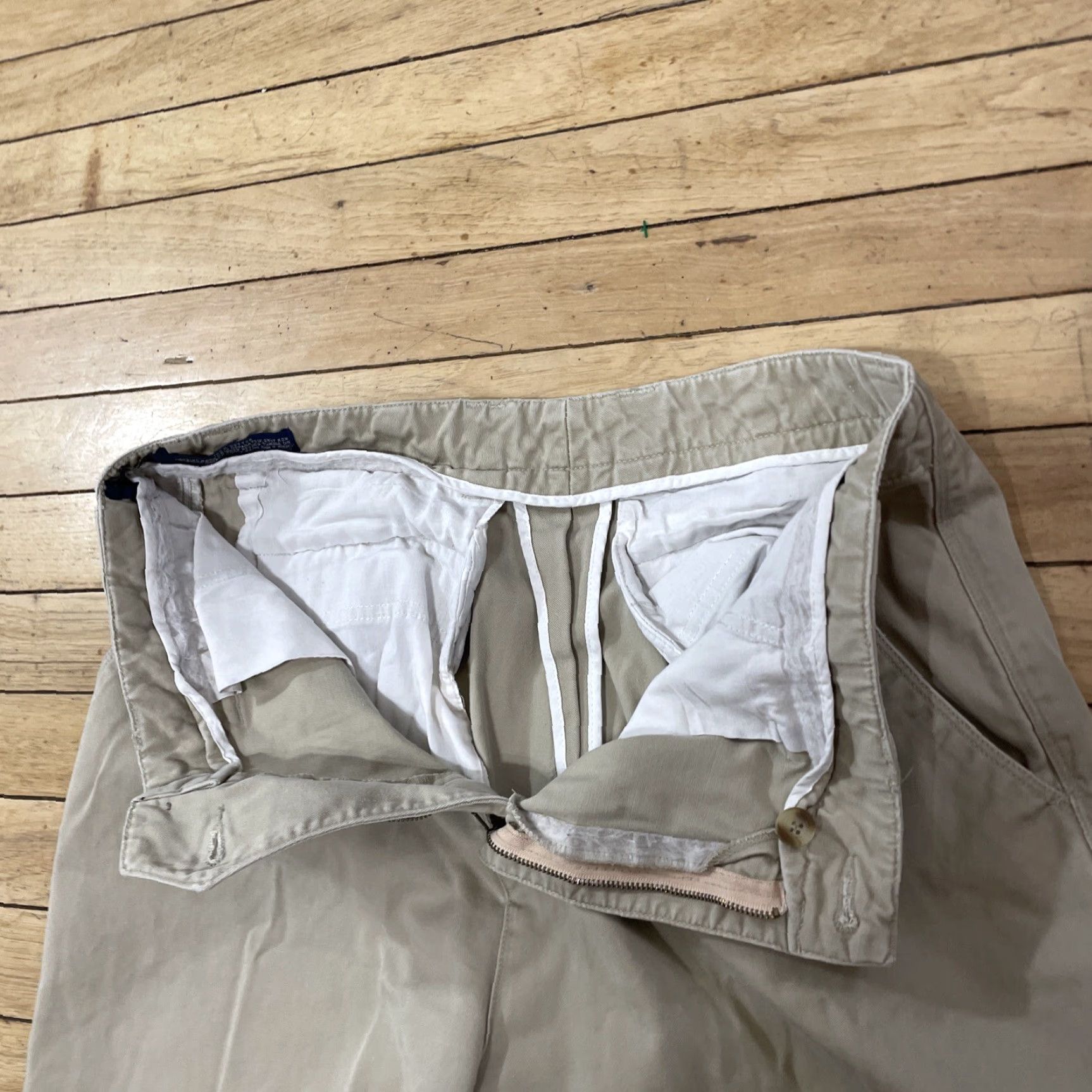Vintage VINTAGE Cambridge Classics Men Pants 34x30 Khaki Beige 90s Casual Straight Wide Twill 34 Mens Size US 34 / EU 50 - 5 Thumbnail