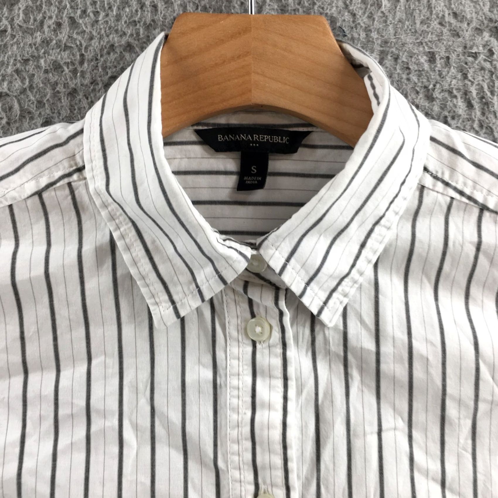 Banana Republic Banana Republic Button-Up Shirt Womens S Black White Collared Long Sleeves Dress Shirt Shirt Size S / US 4 / IT 40 - 3 Thumbnail