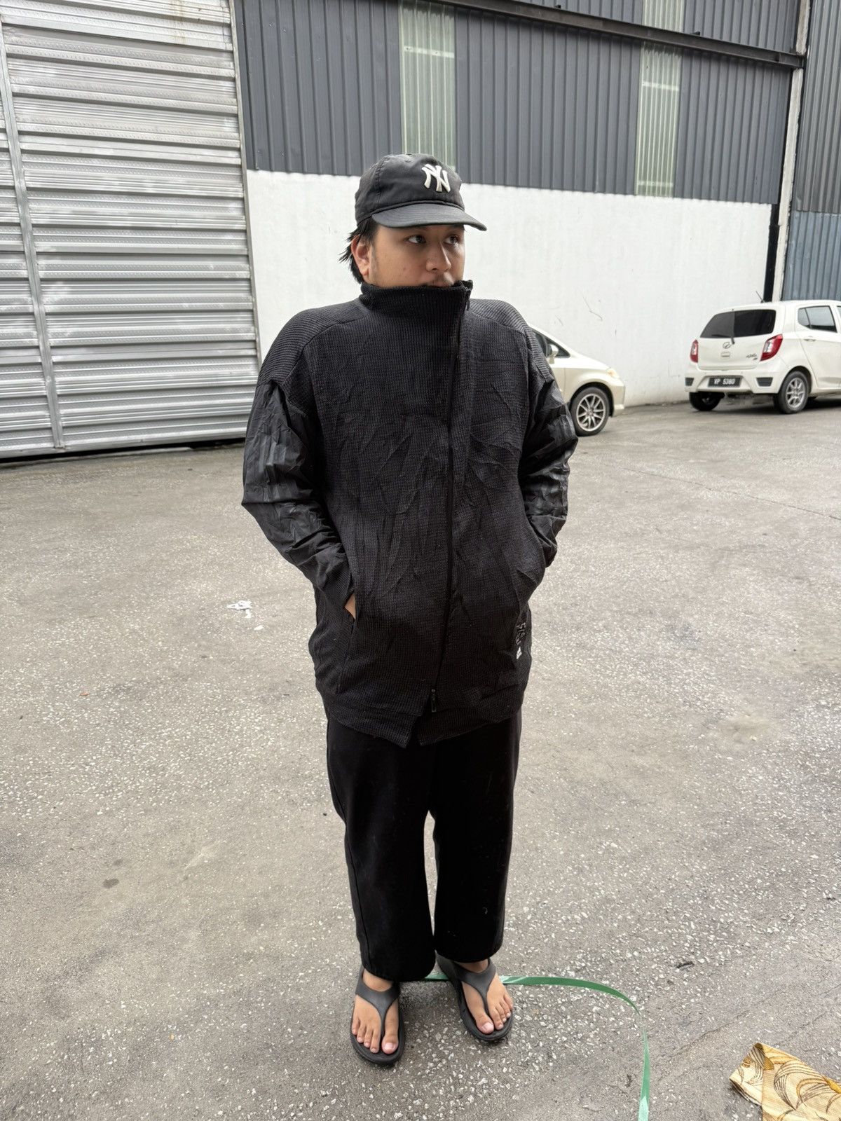 14th Addiction Adidas Asymmetrical Mid Length Widhybrid Jacket Size US L / EU 52-54 / 3 - 14 Thumbnail
