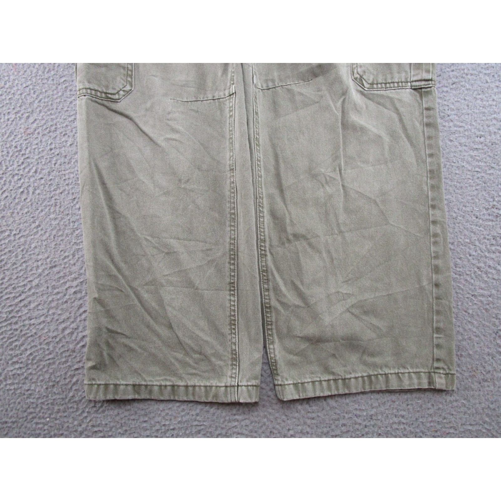 Asos ASOS Green Cargo Pants Straight Leg Olive Size 30 Women Color Green Cargo Pants 30 Womens with Pockets Size 30" / US 8 / IT 44 - 2 Thumbnail