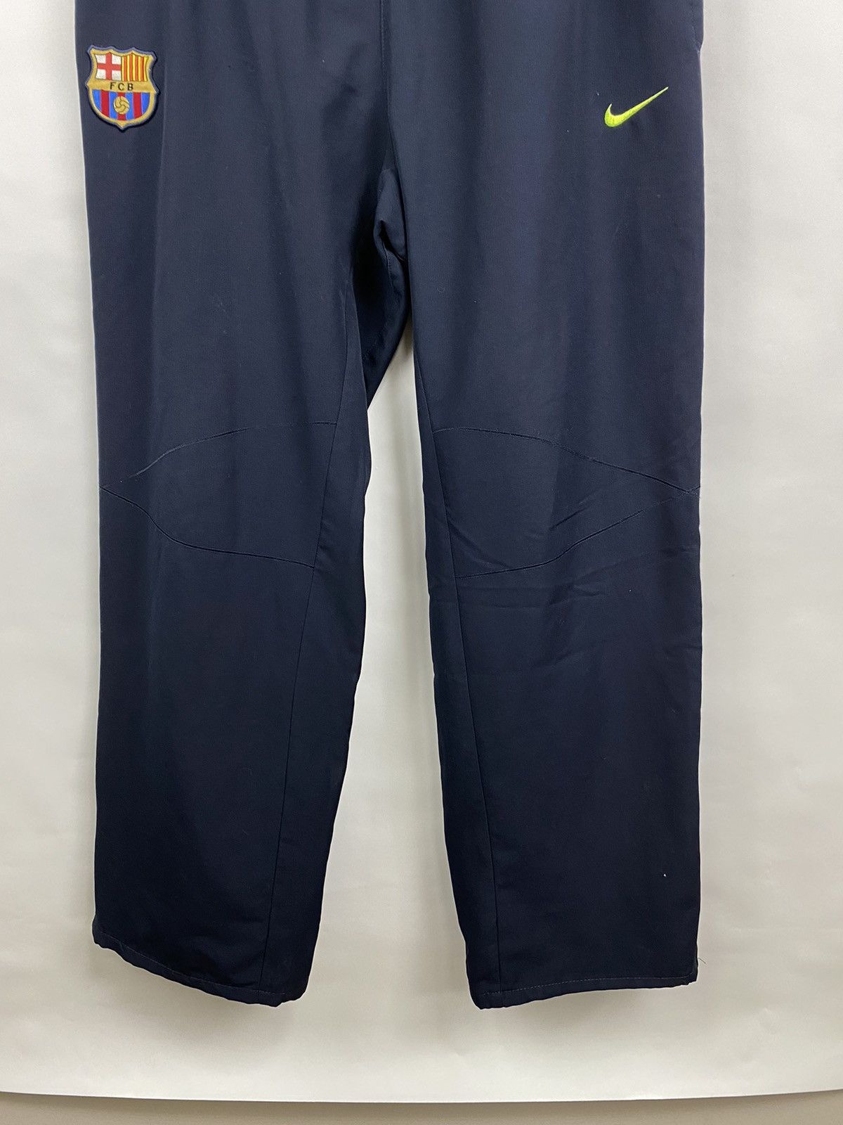 Nike 🇪🇸 Vintage 90s F. C. Barcelona Nike Soccer Pants Rare Y2K Size US 36 / EU 52 - 4 Thumbnail