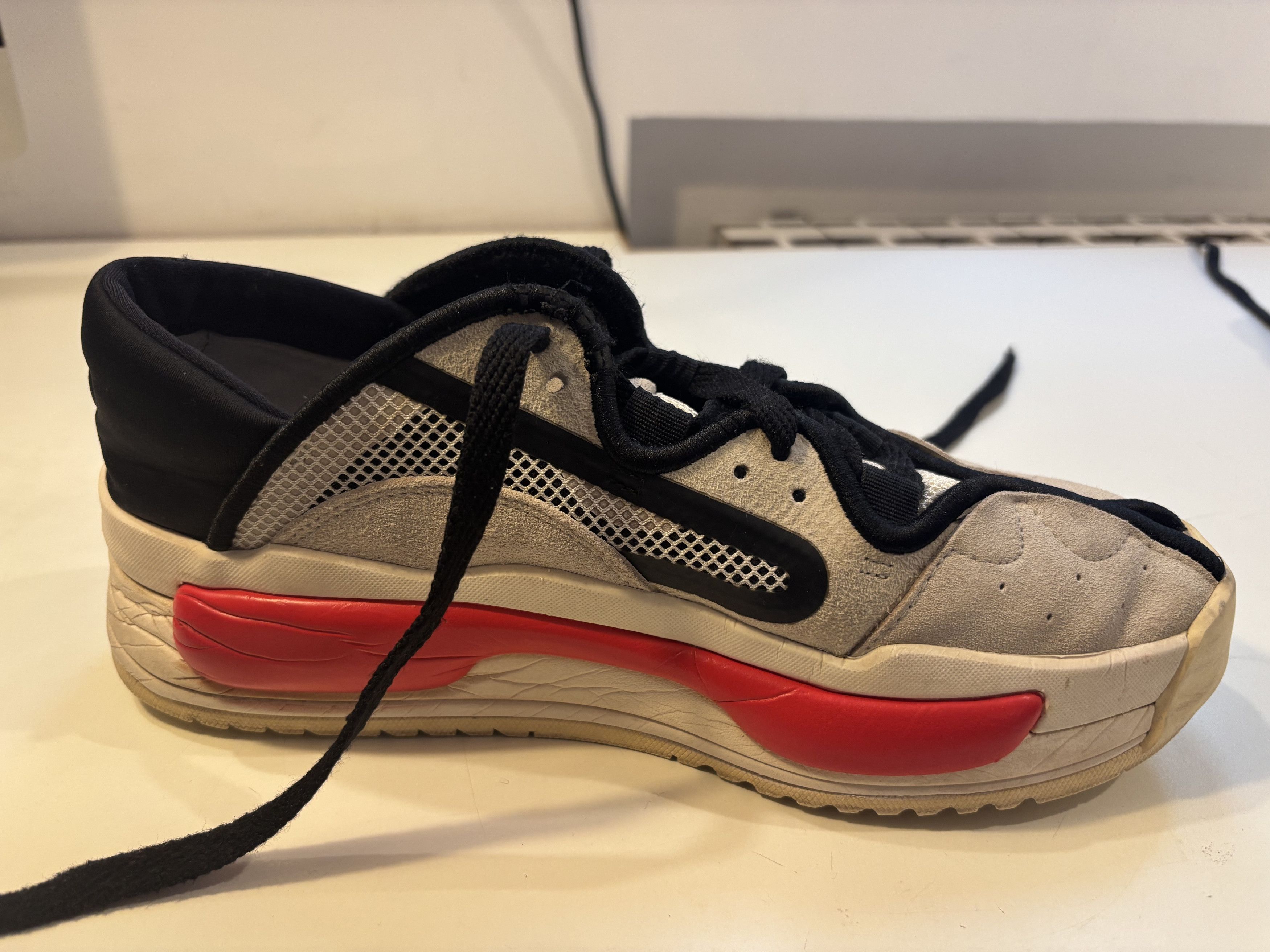 Yohji Yamamoto Used Y3 shoe, but still in good condition Size US 9 / EU 42 - 11 Thumbnail