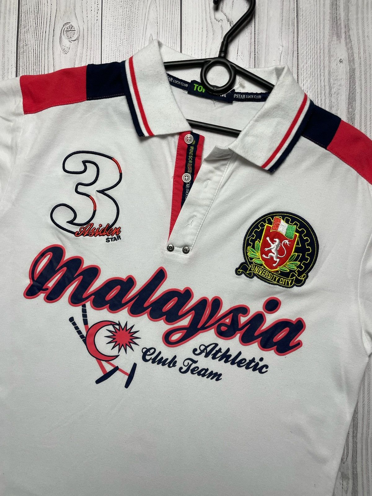 Vintage Vintage Malaysia polo big logo size M rare Size US M / EU 48-50 / 2 - 2 Thumbnail