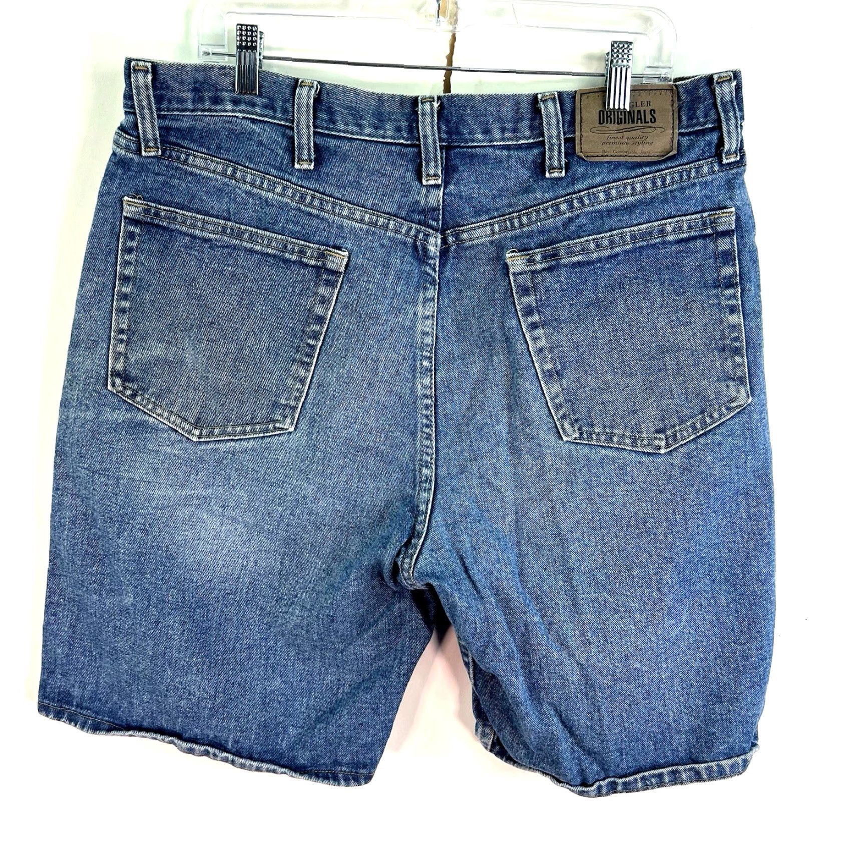 Wrangler VINTAGE Wrangler Men's Denim Shorts Bermuda 36 Waist Distressed 9.5 Inseam Blue 90s Casual Size US 36 / EU 52 - 3 Thumbnail