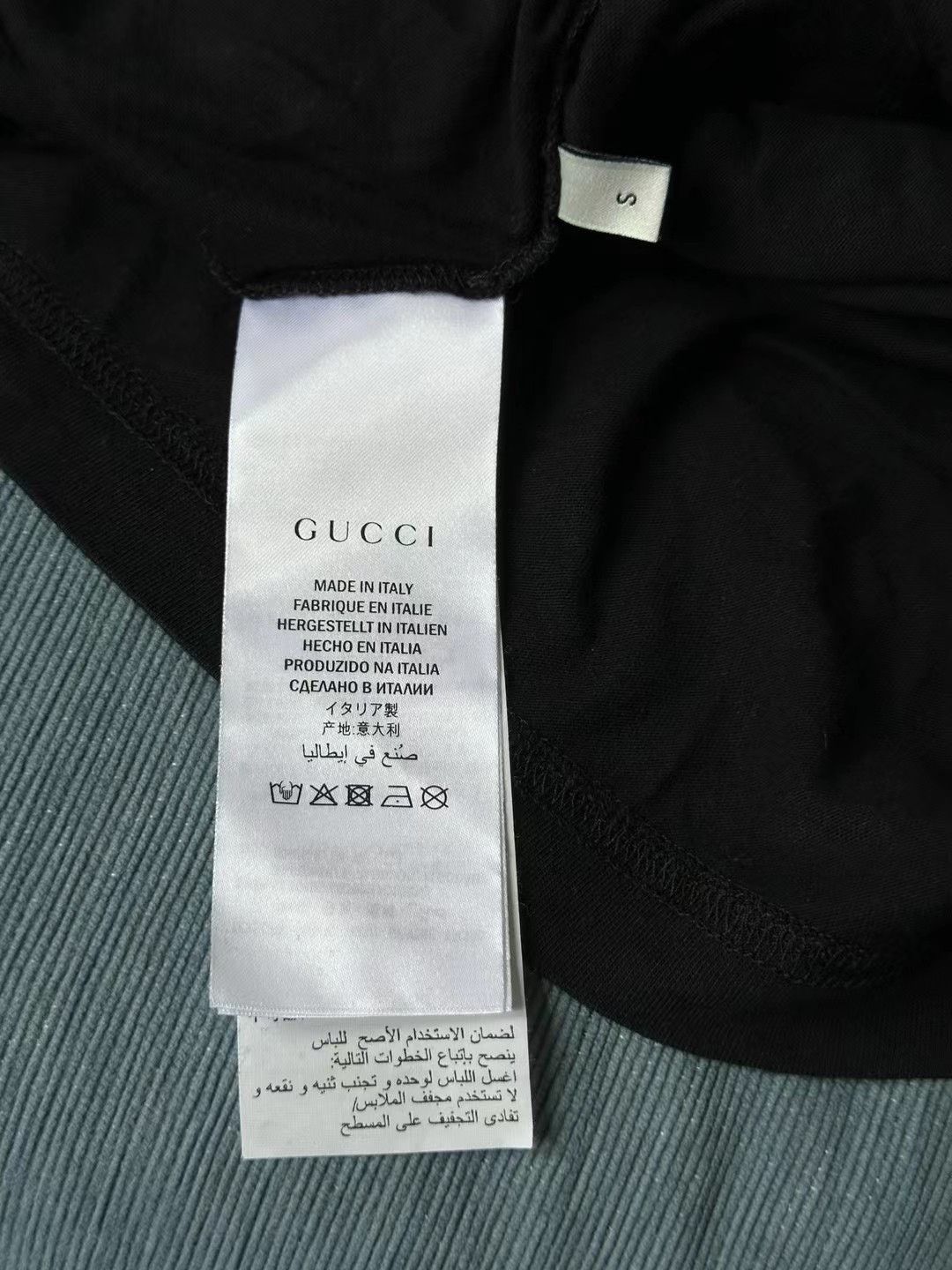 Gucci Gucci Black double-ring short sleeves 2501-Nextarrow Size US S / EU 44-46 / 1 - 3 Thumbnail