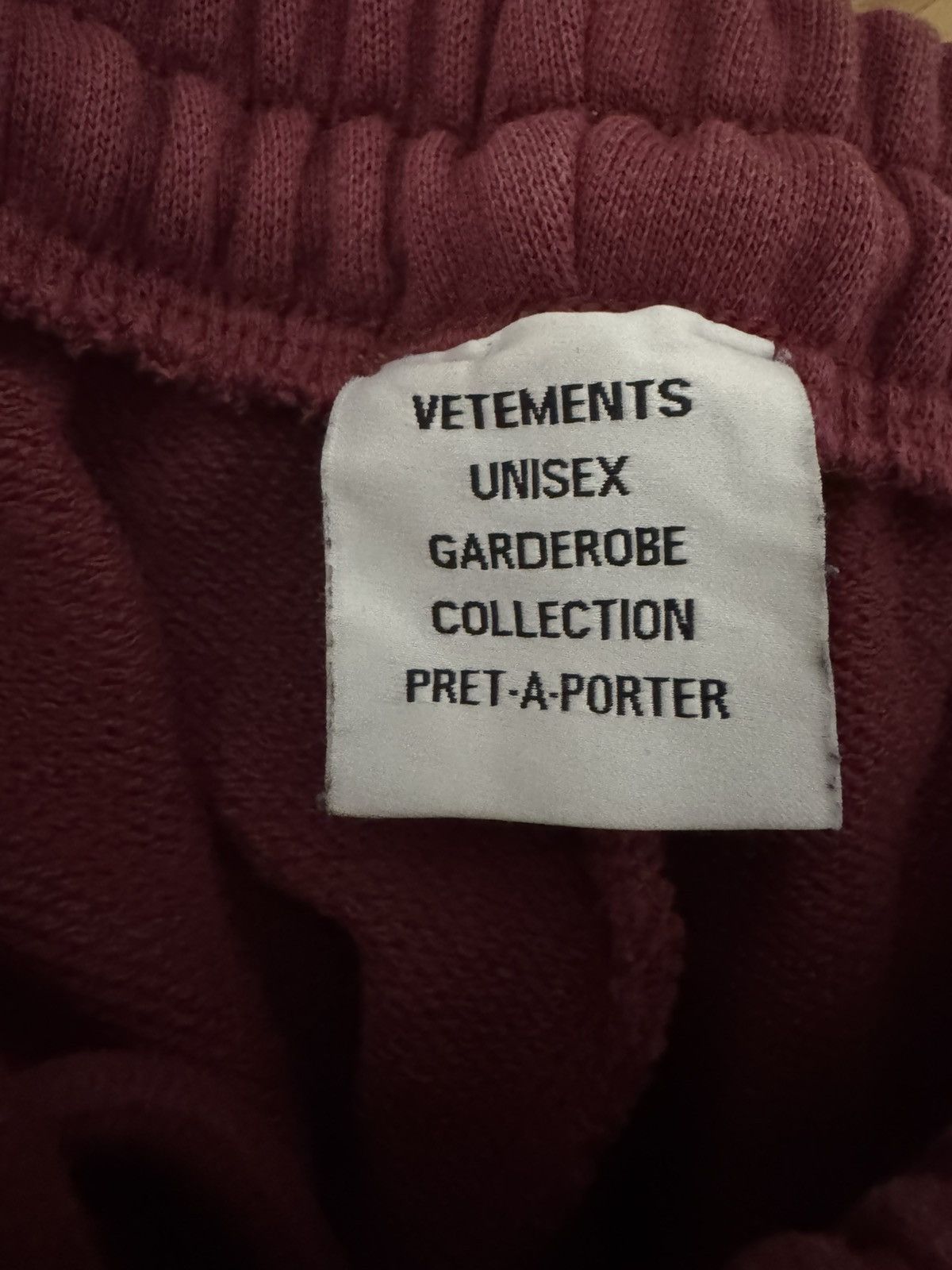 Vetements Vetements anarchy logo sweatpants Size US 30 / EU 46 - 6 Thumbnail