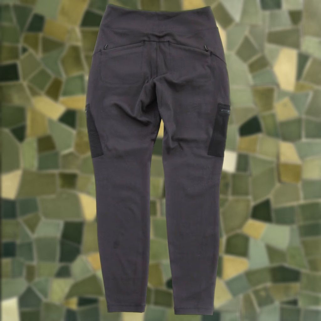 Athleta Athleta Pant Women 8 Black Nylon Spandex Stretch Cargo pockets Travel Athleisure Pant Size 30" / US 8 / IT 44 - 1 Thumbnail